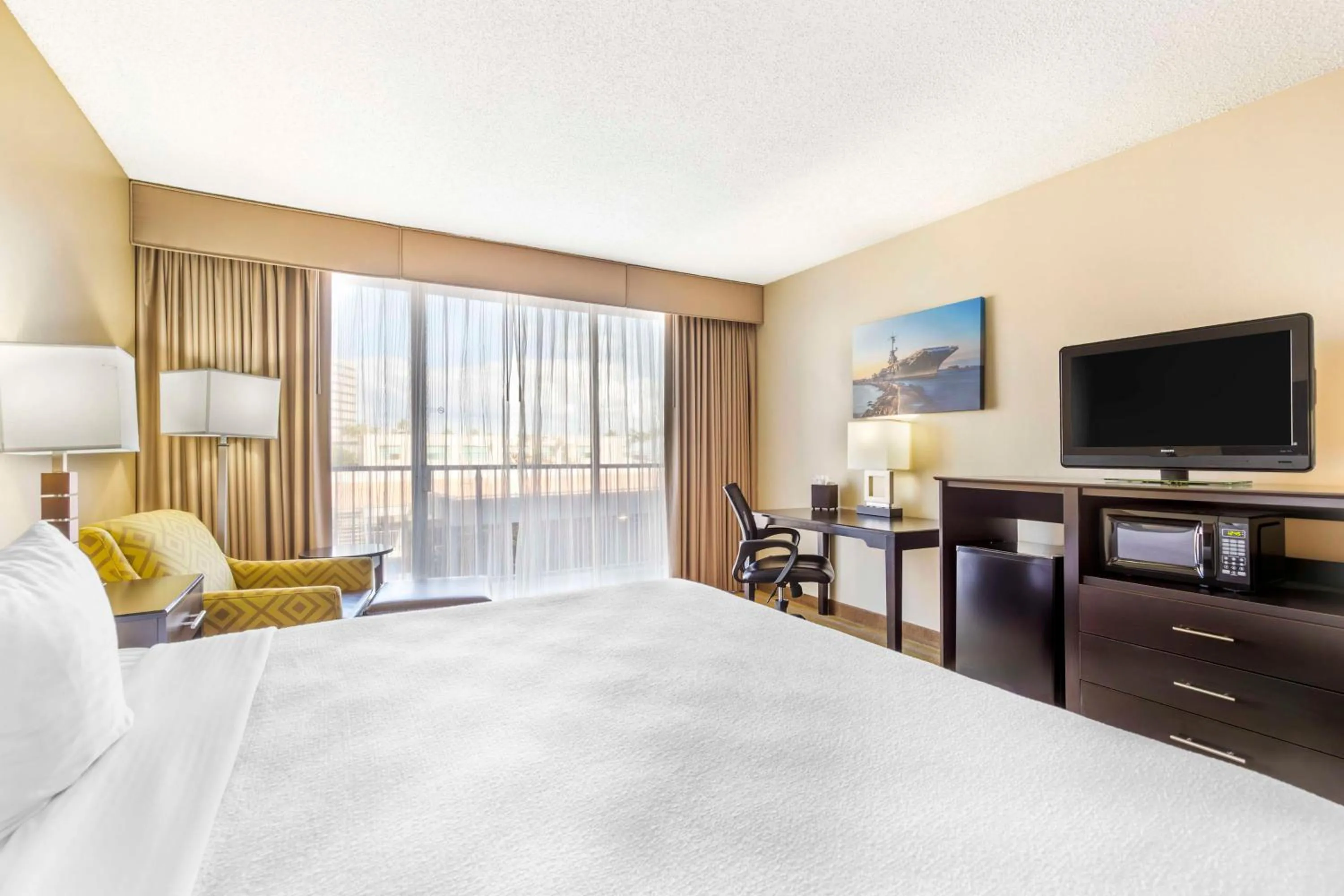 Bedroom, Bed in Best Western Corpus Christi