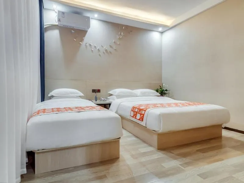 Bed in Shell Xi'an Yanta District Jixiang Village Subway Entrance Hotel