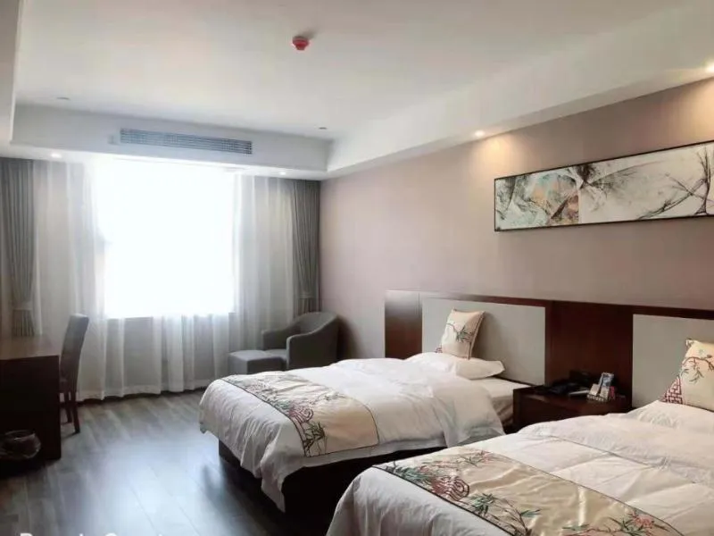 Shell Fuyang City South Bus Station Hotel