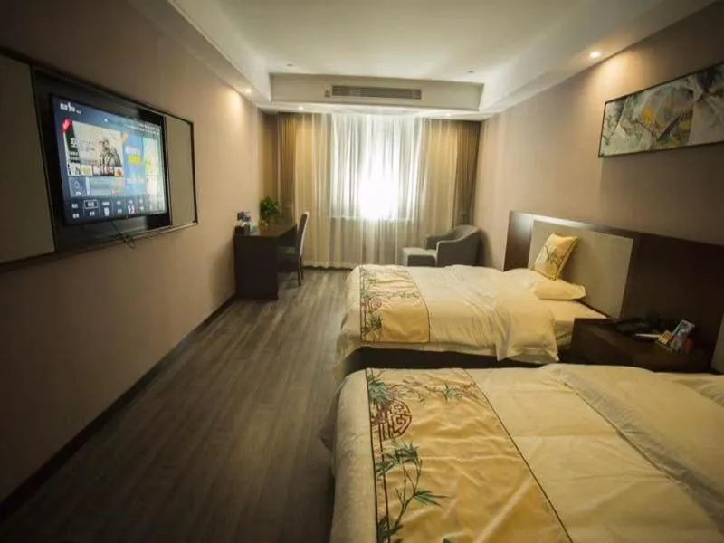 Shell Fuyang City South Bus Station Hotel