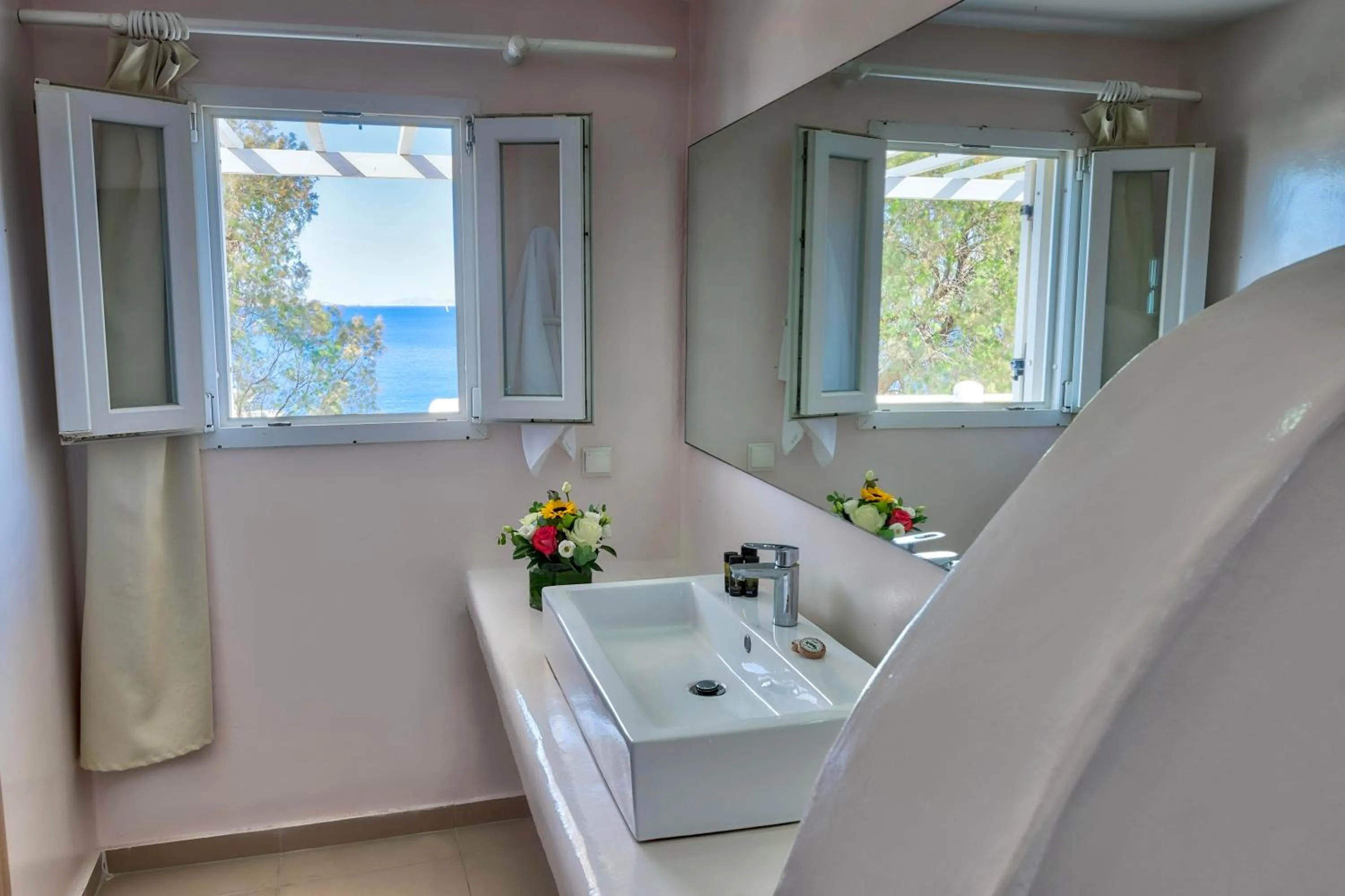 With-inn Mykonos Suites