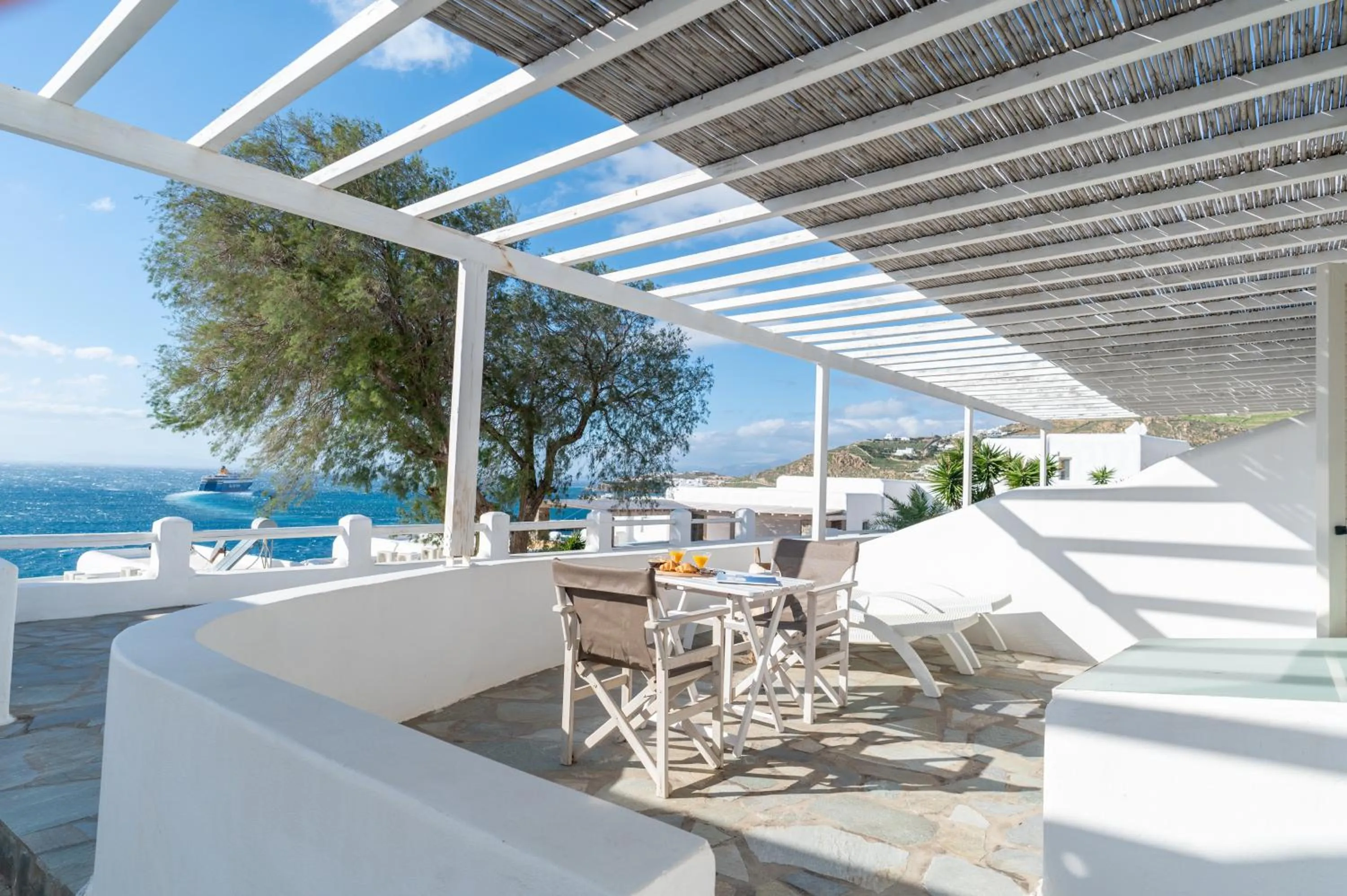 With-inn Mykonos Suites