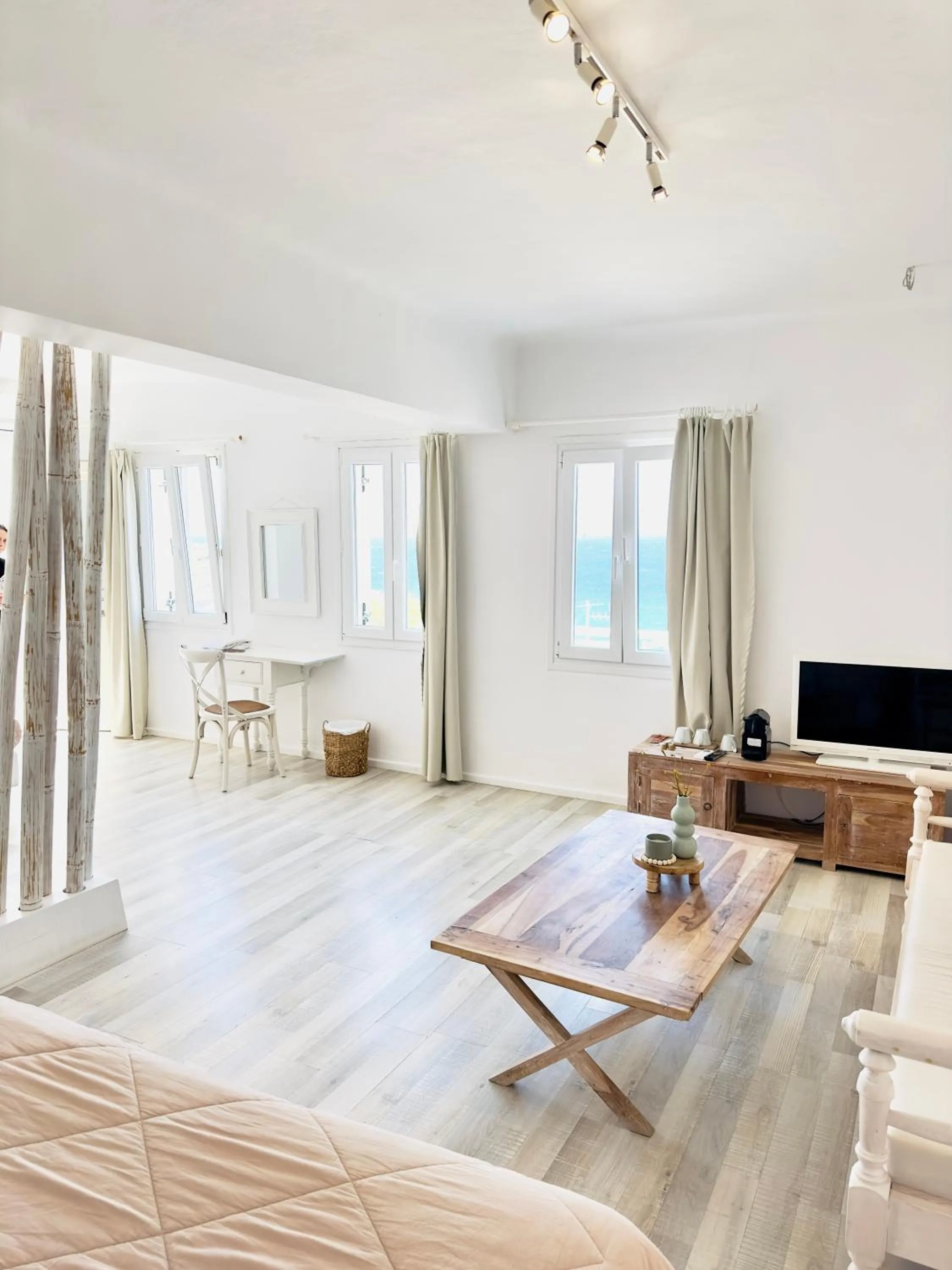 With-inn Mykonos Suites