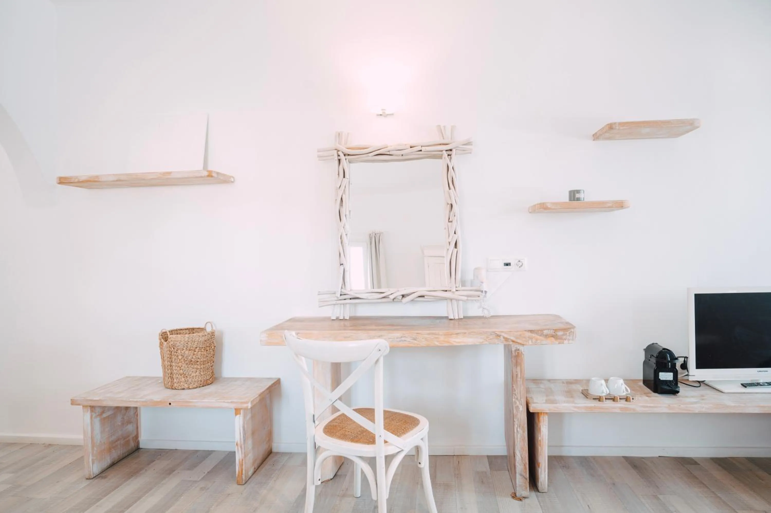 With-inn Mykonos Suites