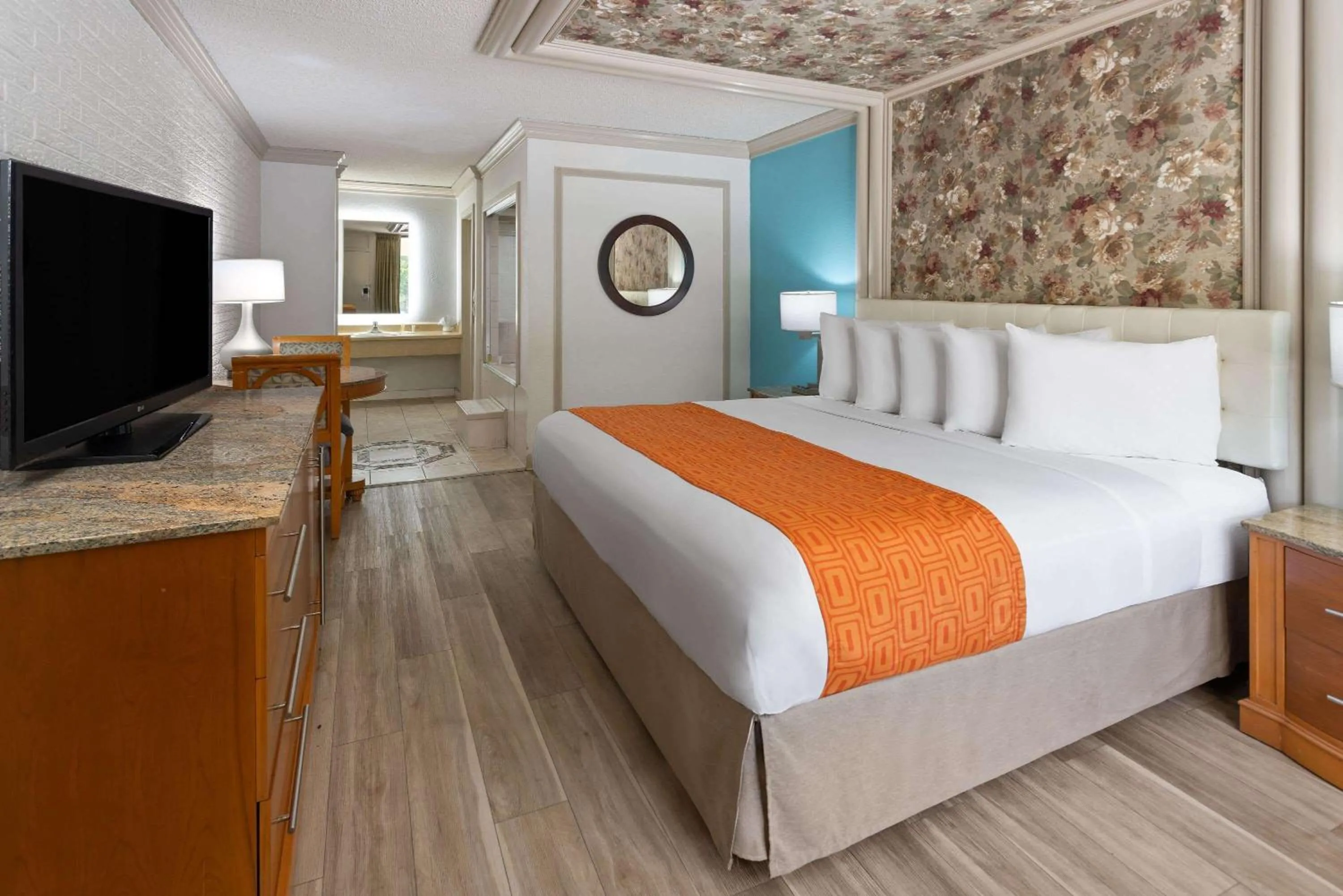 Photo of the whole room, Bed in Inn at Atlantic City Hotel & Banquet