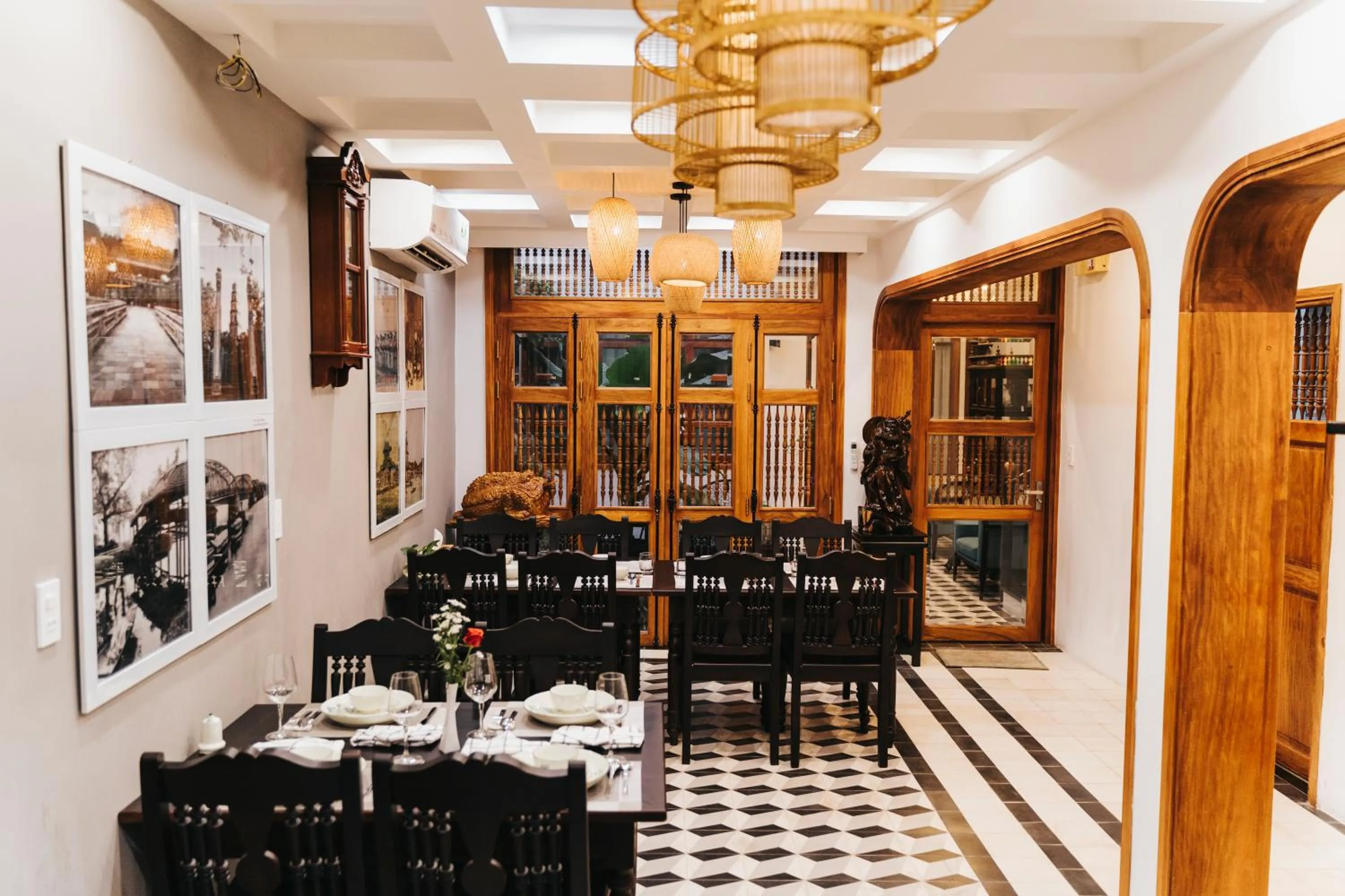 Restaurant/places to eat in Hue 1962 INN