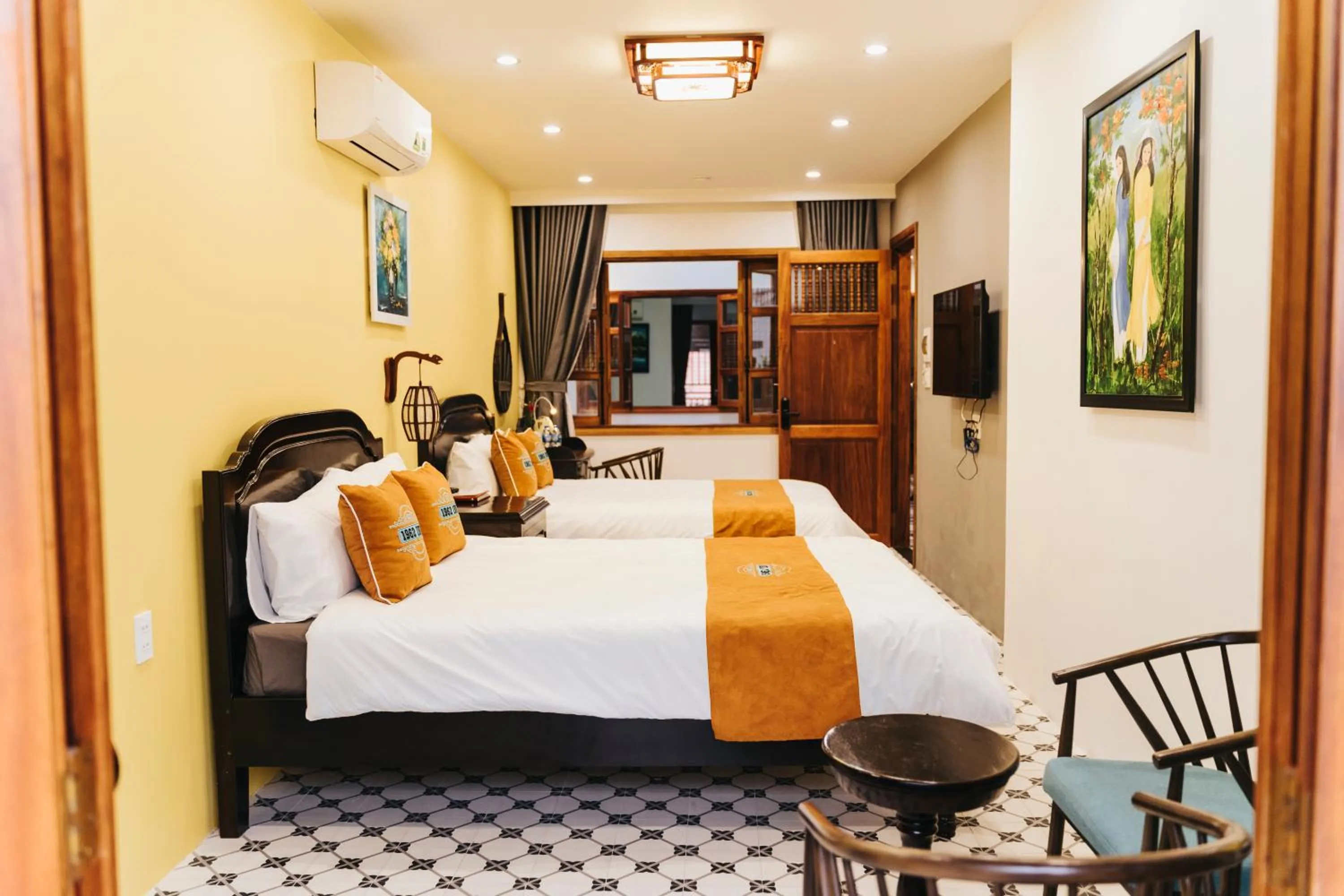 Bedroom, Bed in Hue 1962 INN