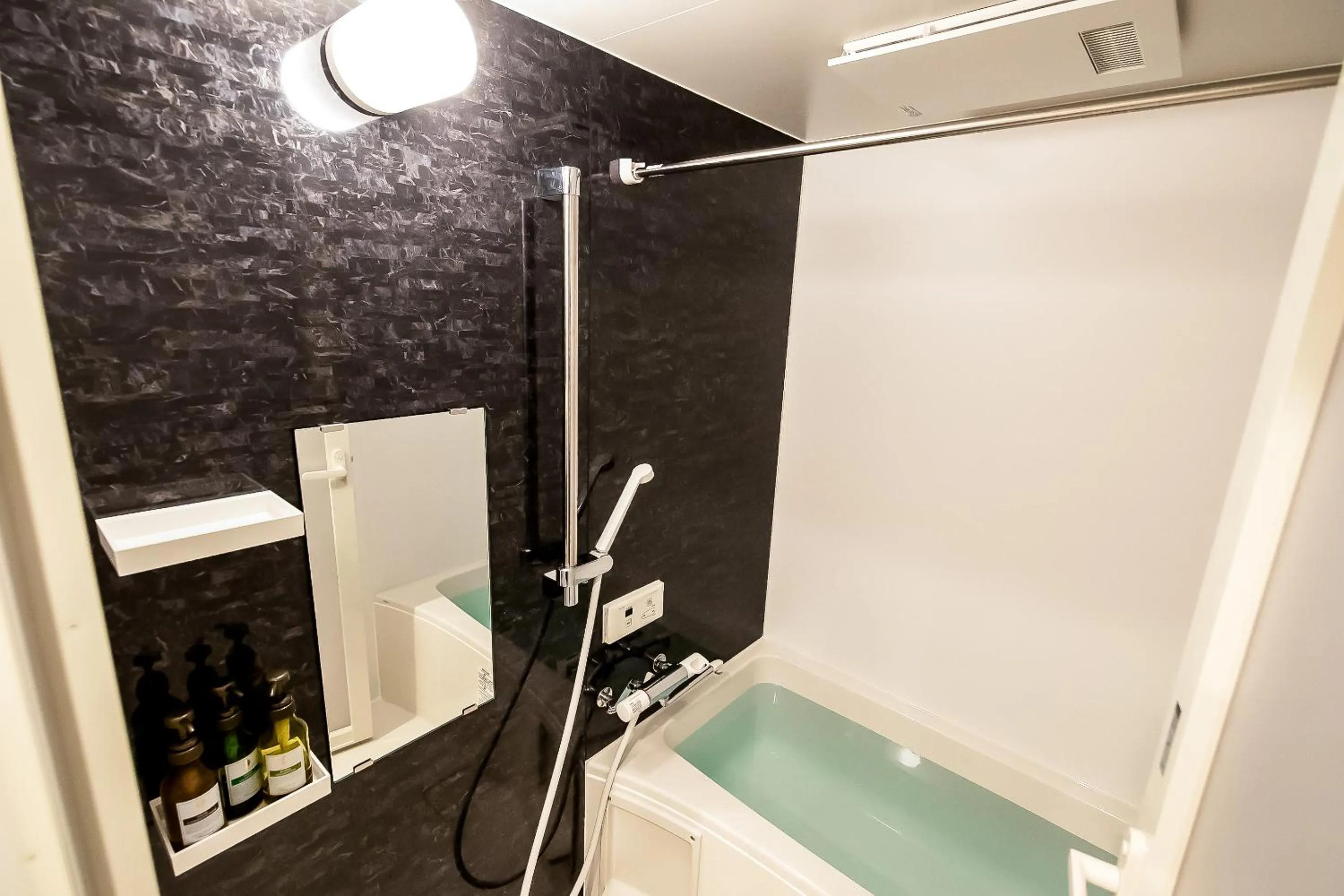 Bathroom in Akari Nijo-jo