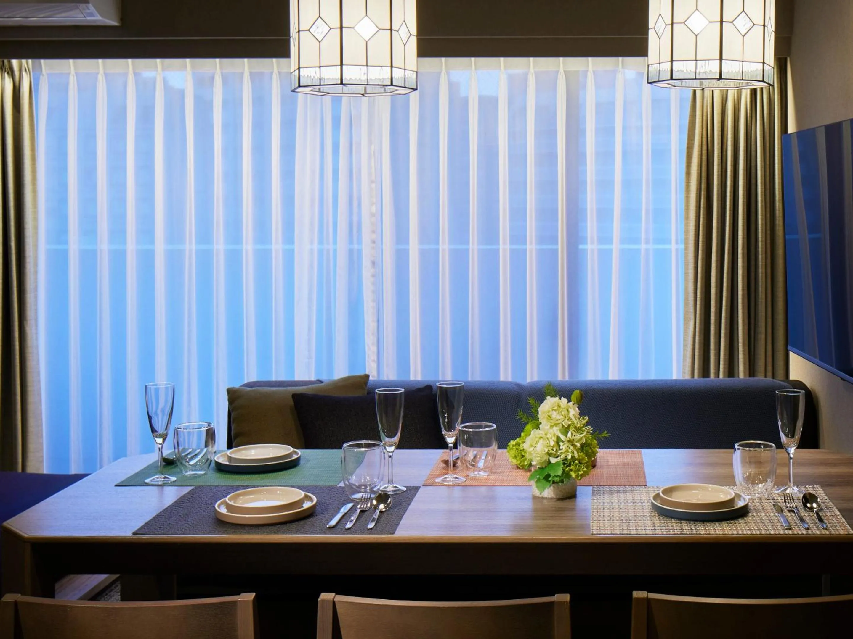 Dining area in Minn Ueno Iriya