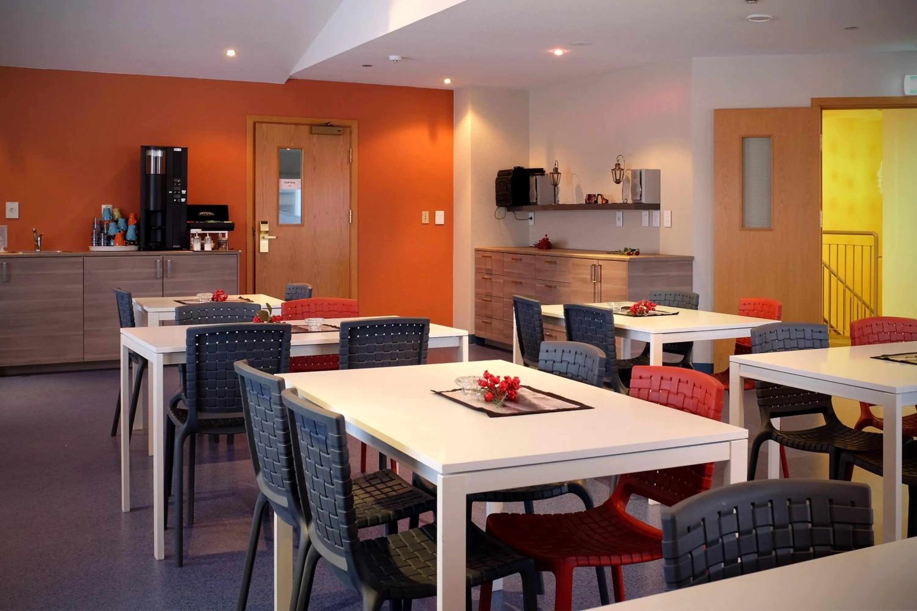 Communal kitchen in Start Keflavík Airport