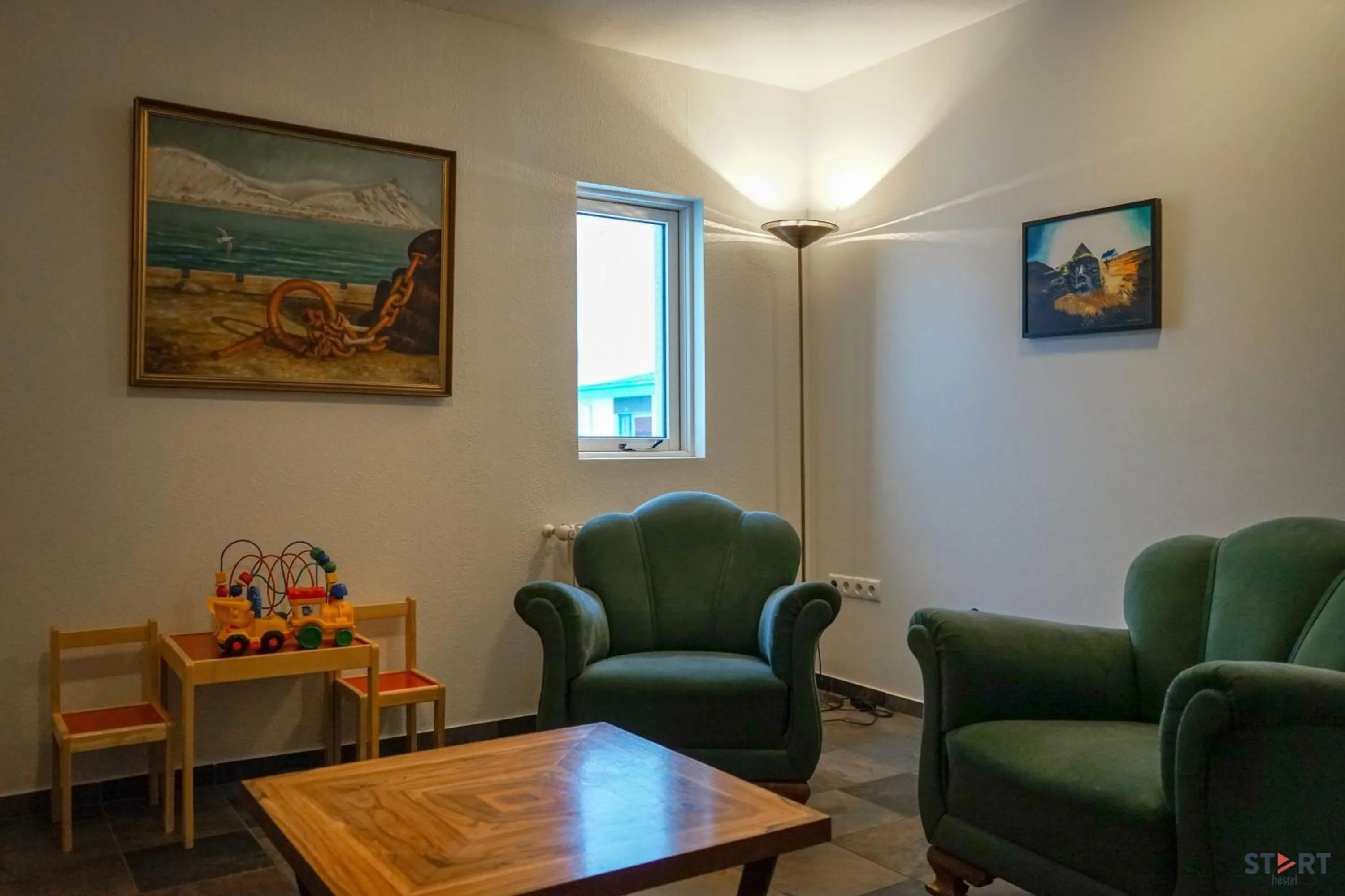 Start Keflavík Airport