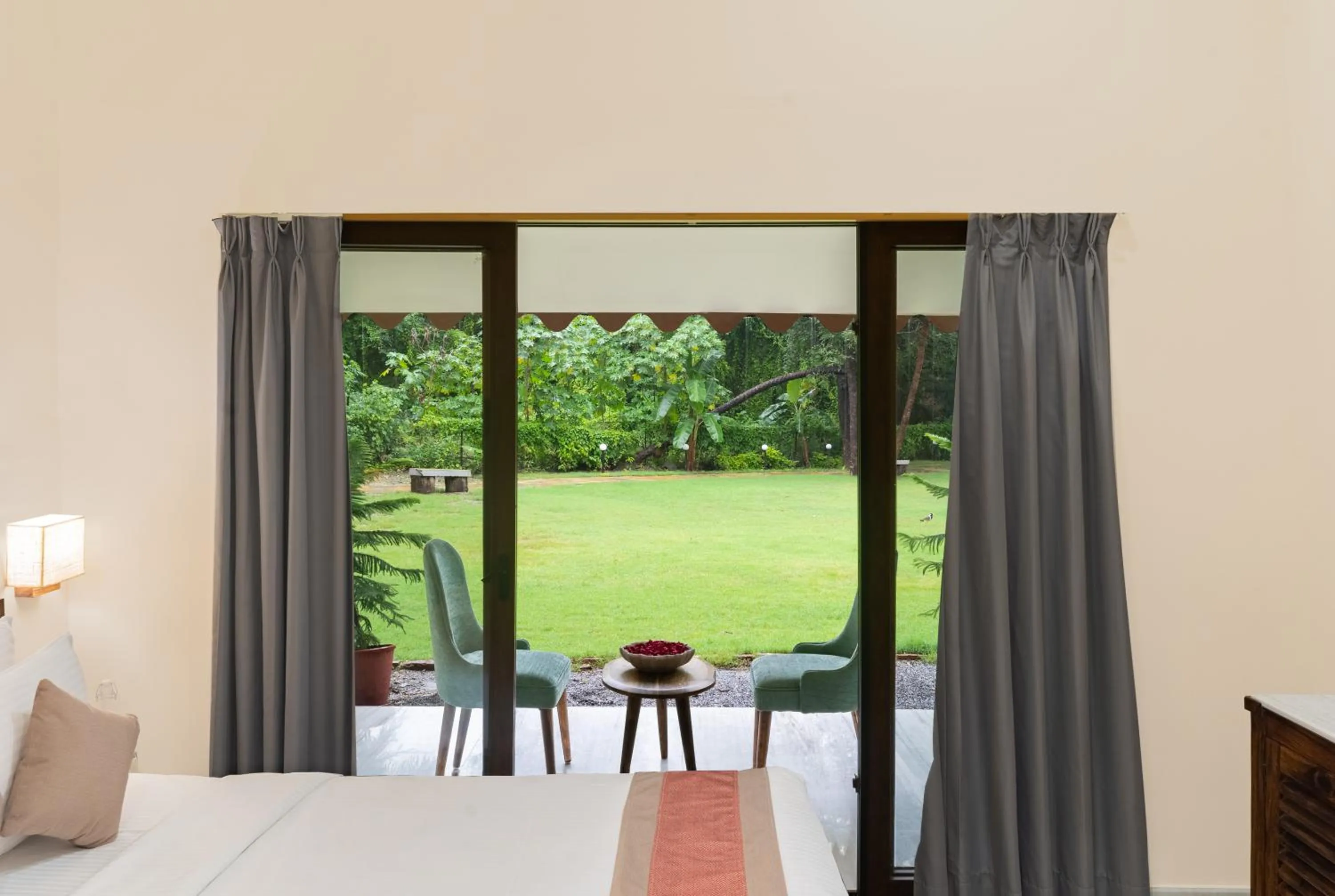 Garden view, Bed in Aranya Vilas - A Nature Resort