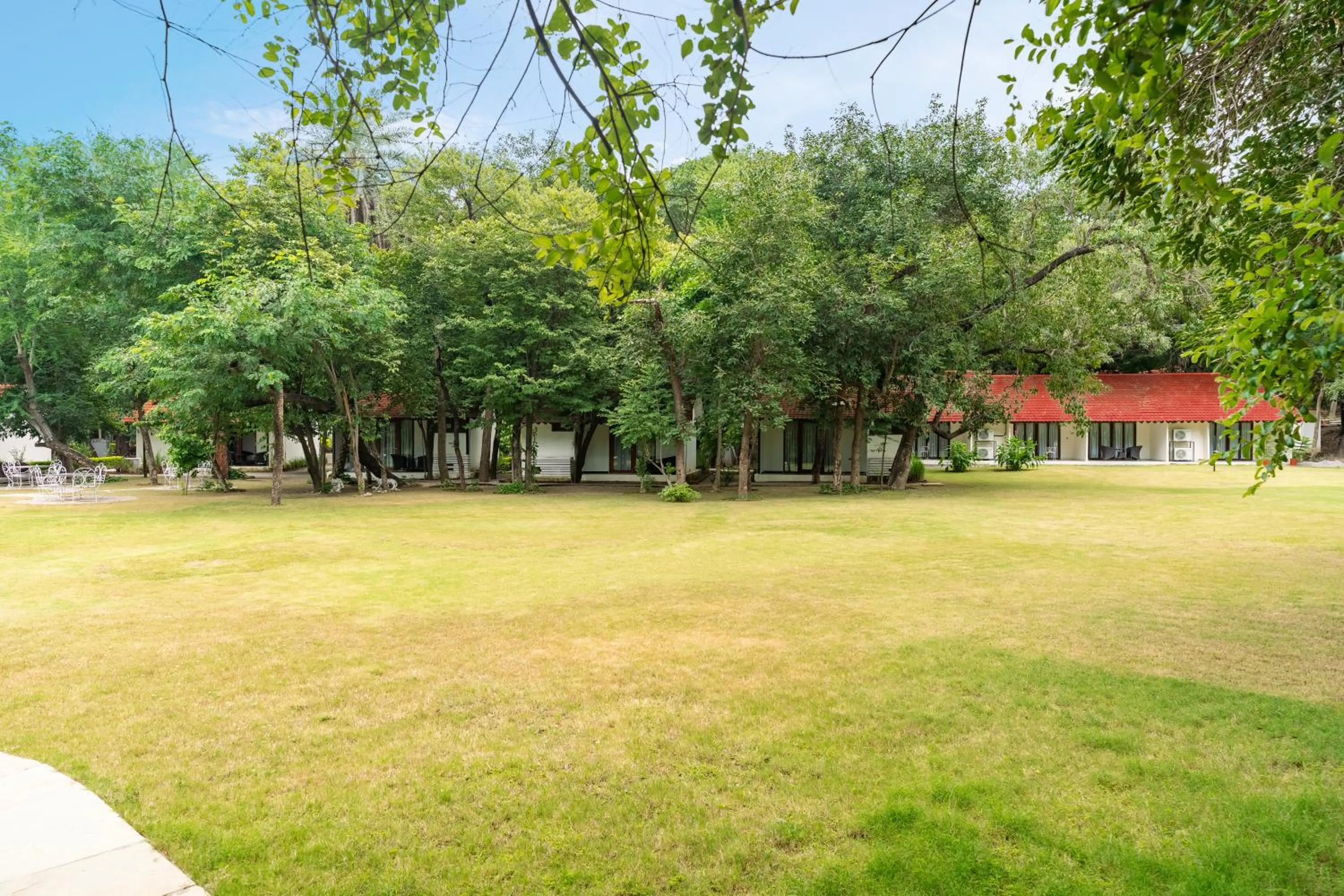 Garden in Aranya Vilas - A Nature Resort