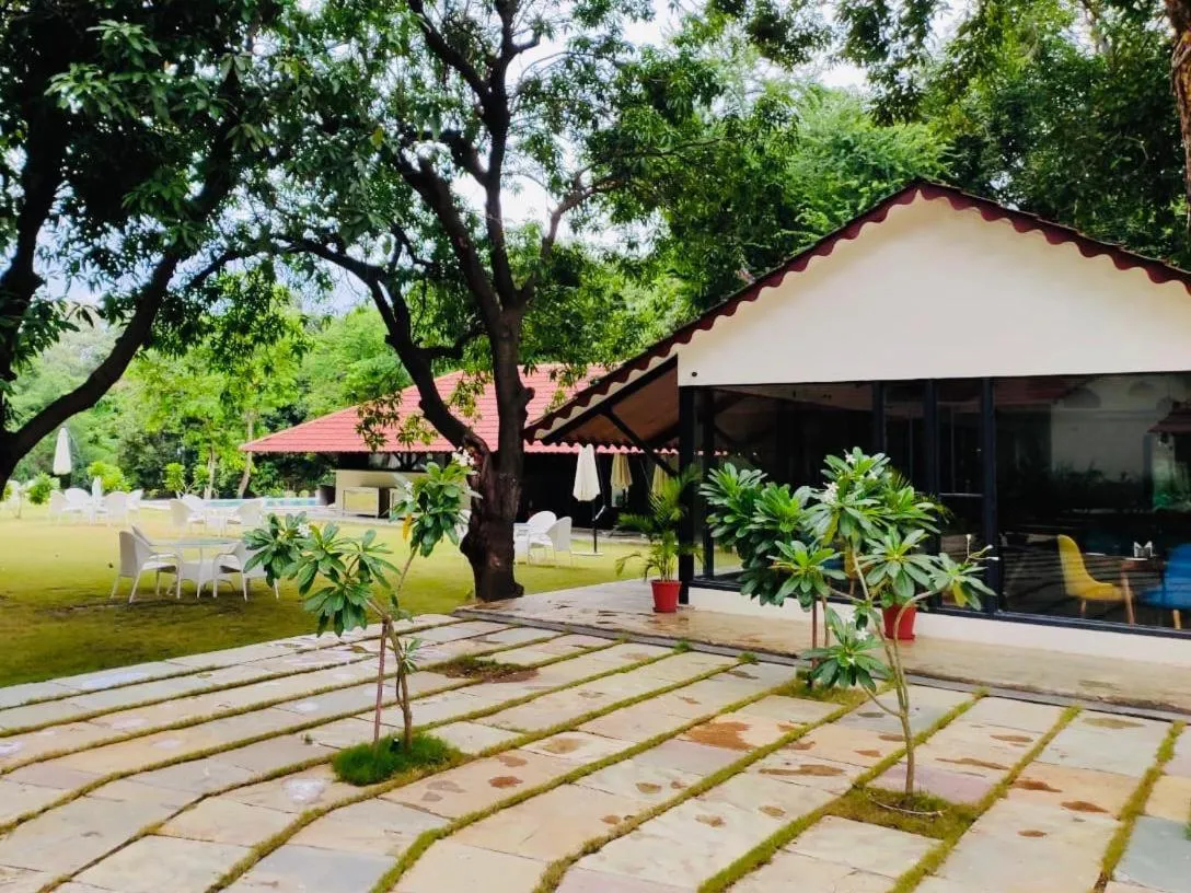 Garden in Aranya Vilas - A Nature Resort