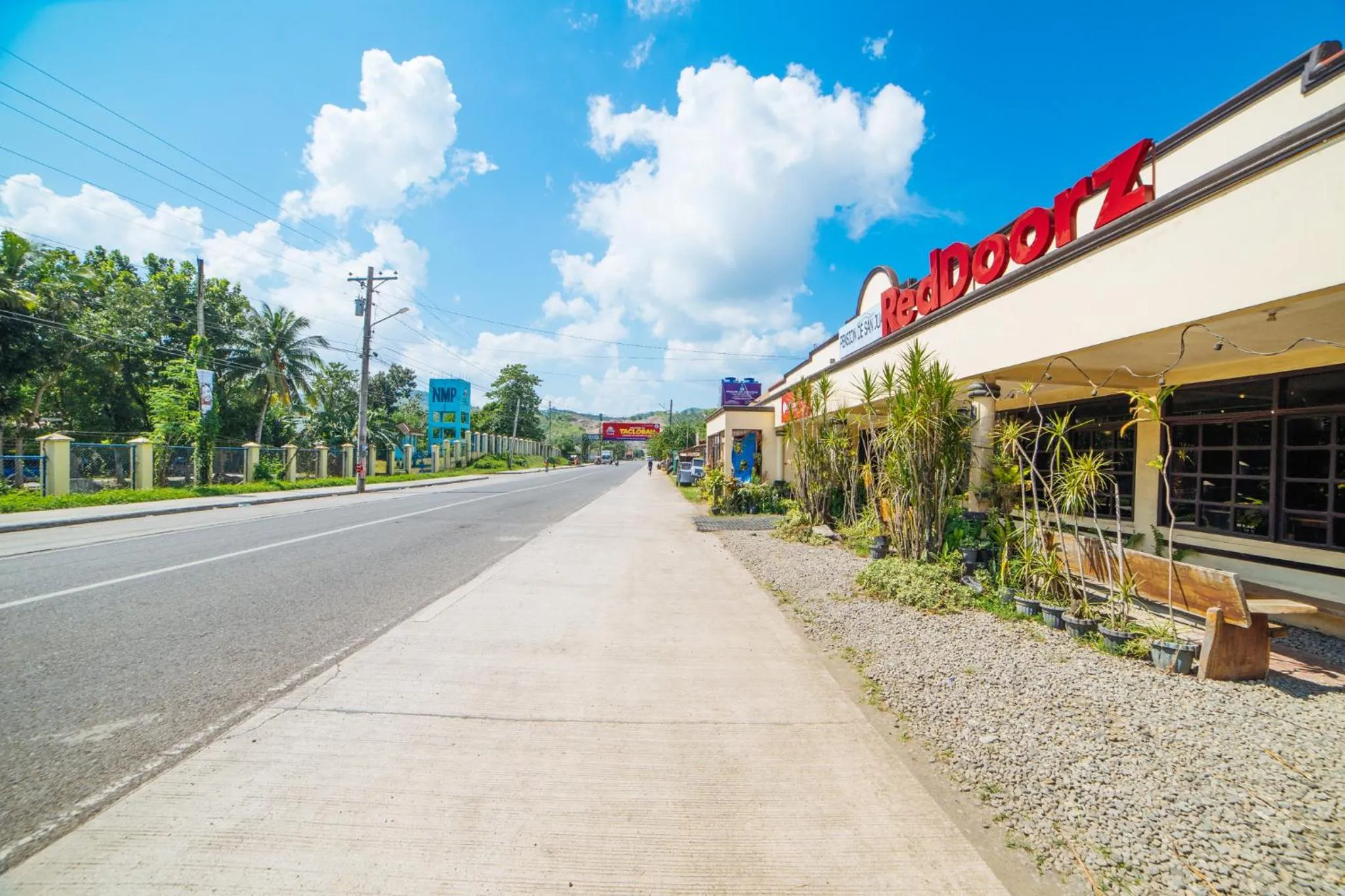 Property building in RedDoorz near San Juanico Bridge