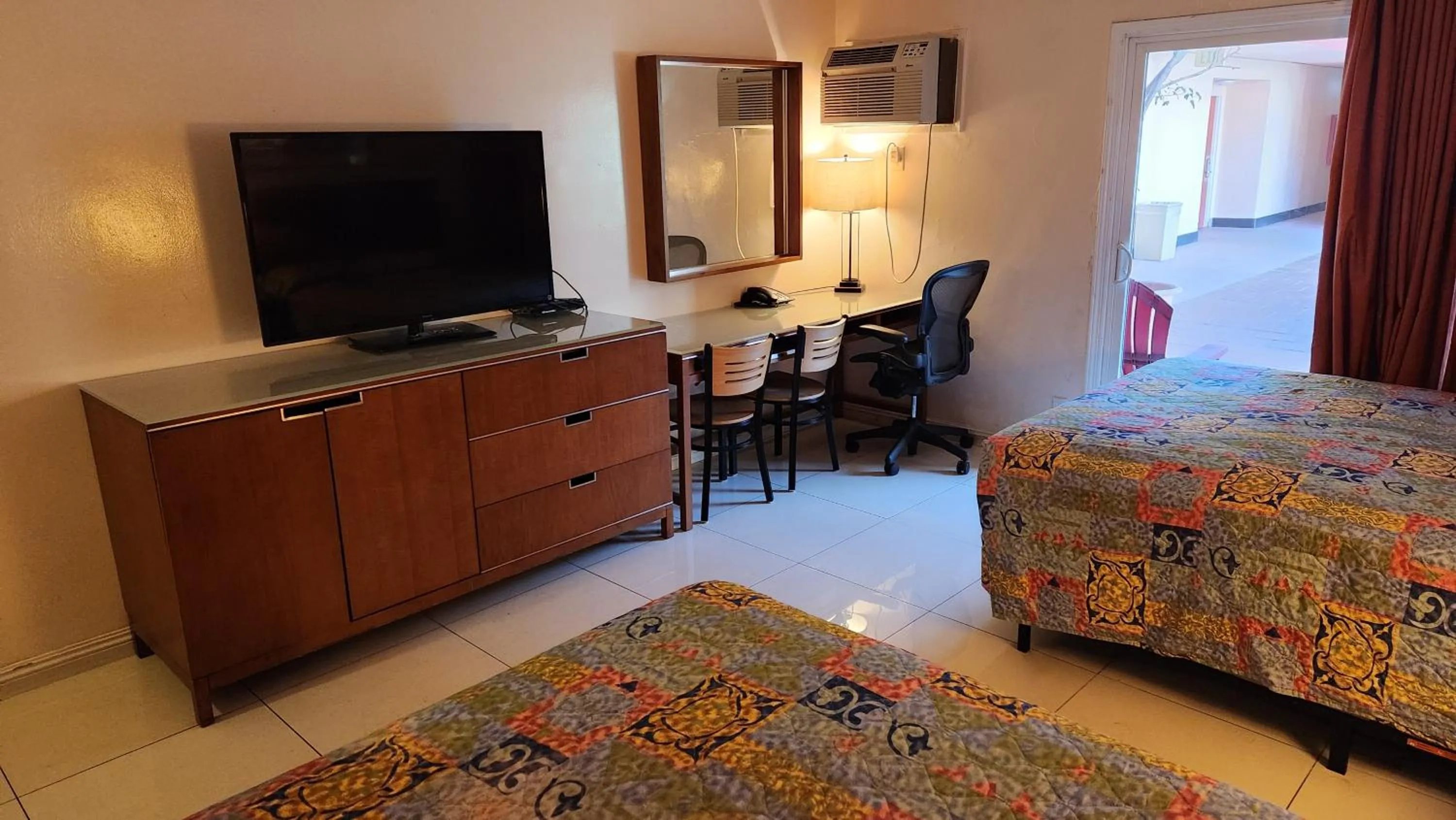 Bed in Royal Century Hotel at LAX