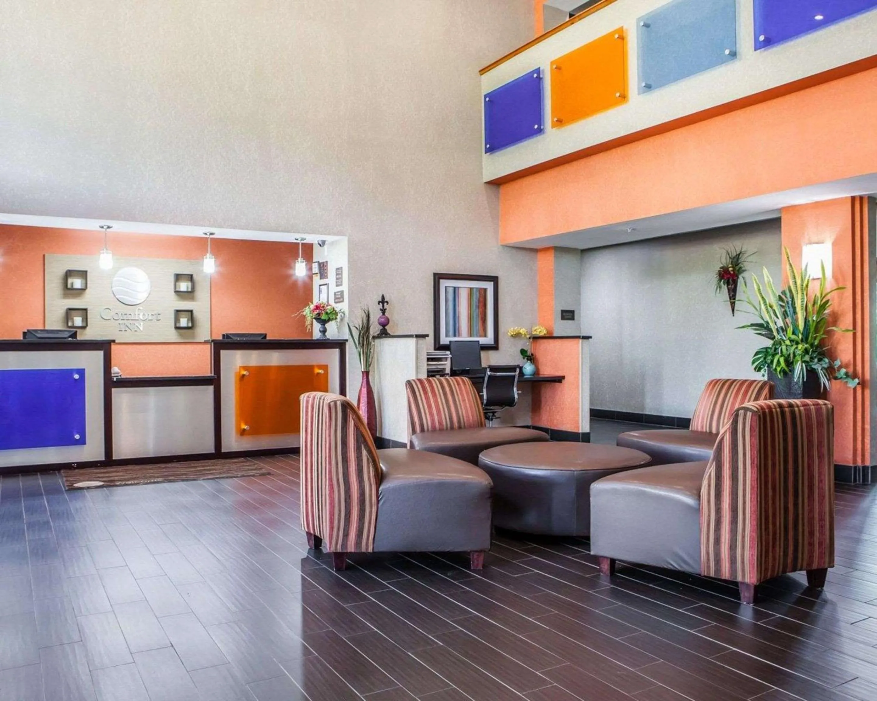 Lobby or reception in Comfort Inn Lees Summit - Hwy 50 & Hwy 291