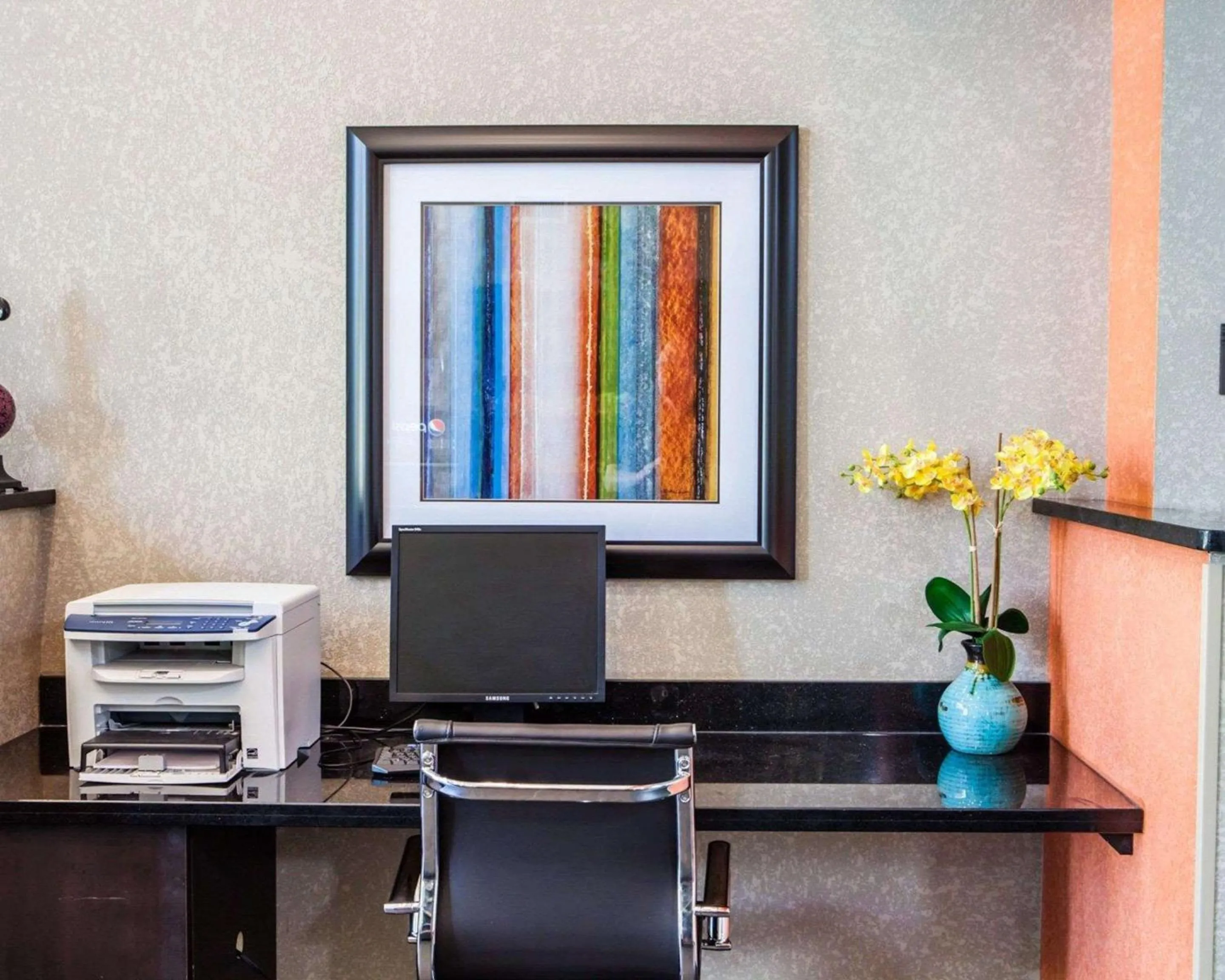 Business facilities in Comfort Inn Lees Summit - Hwy 50 & Hwy 291