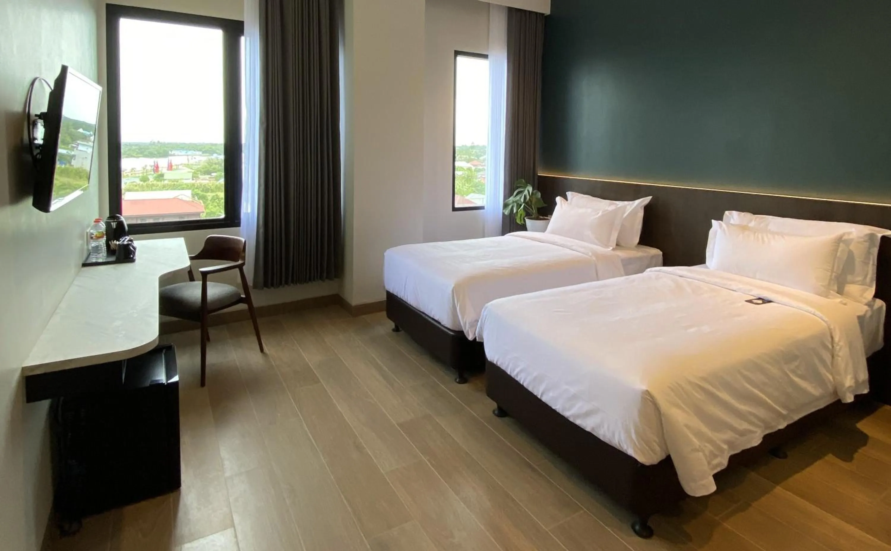 Bedroom, Bed in Luminor Hotel Tanjung Selor By WH