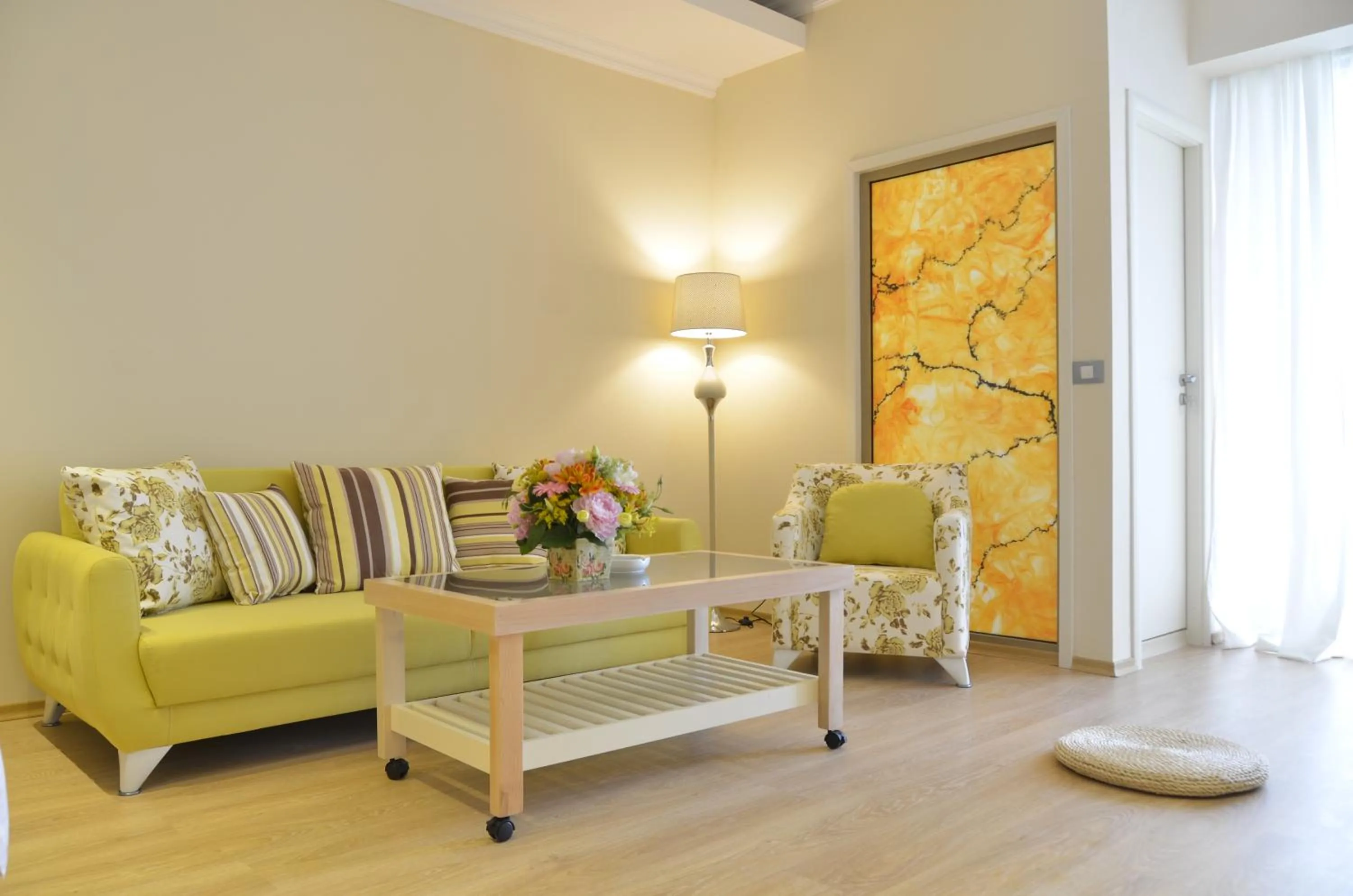 Photo of the whole room in Phoenicia Luxury Hotel