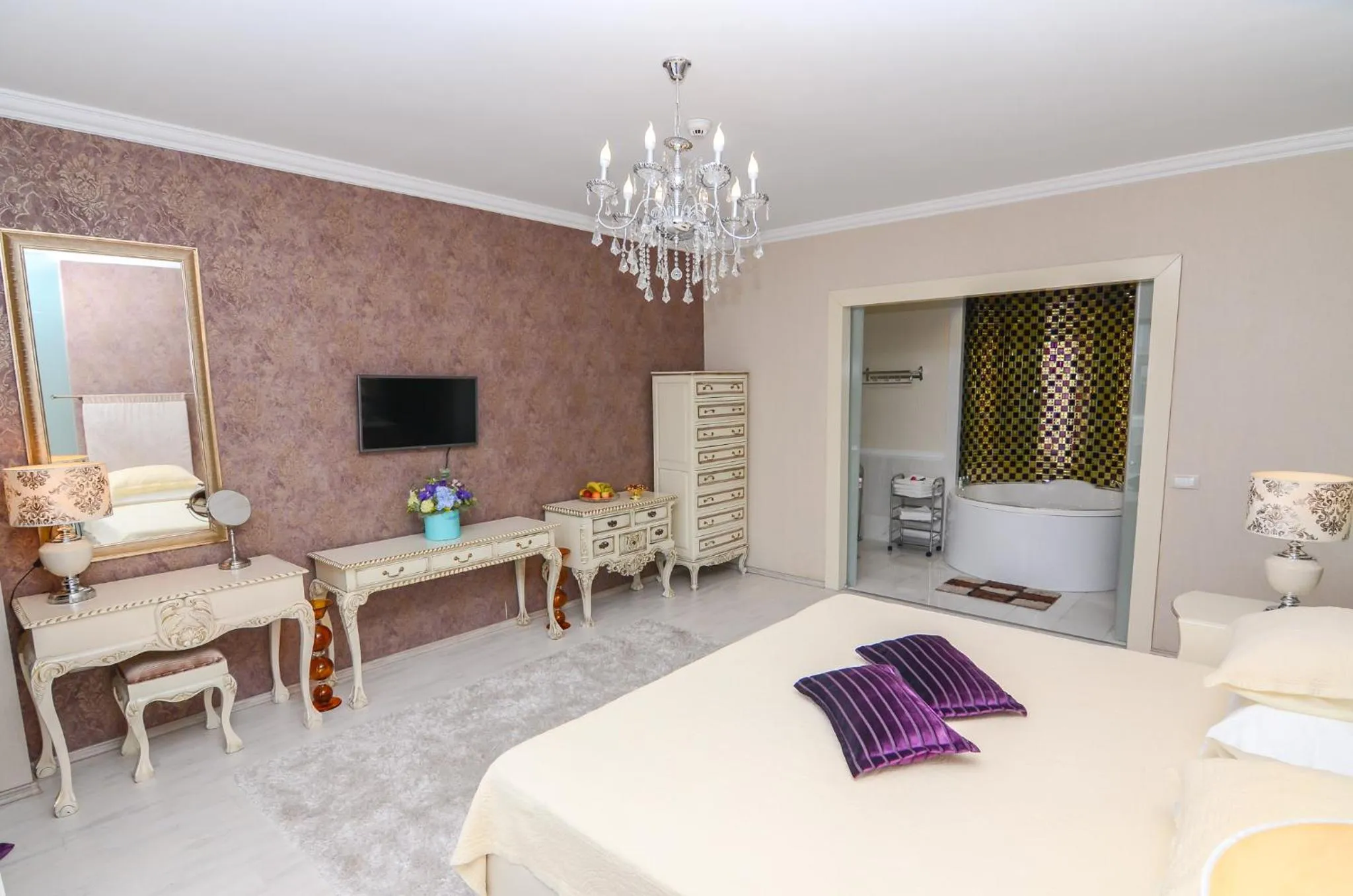 Photo of the whole room in Phoenicia Luxury Hotel