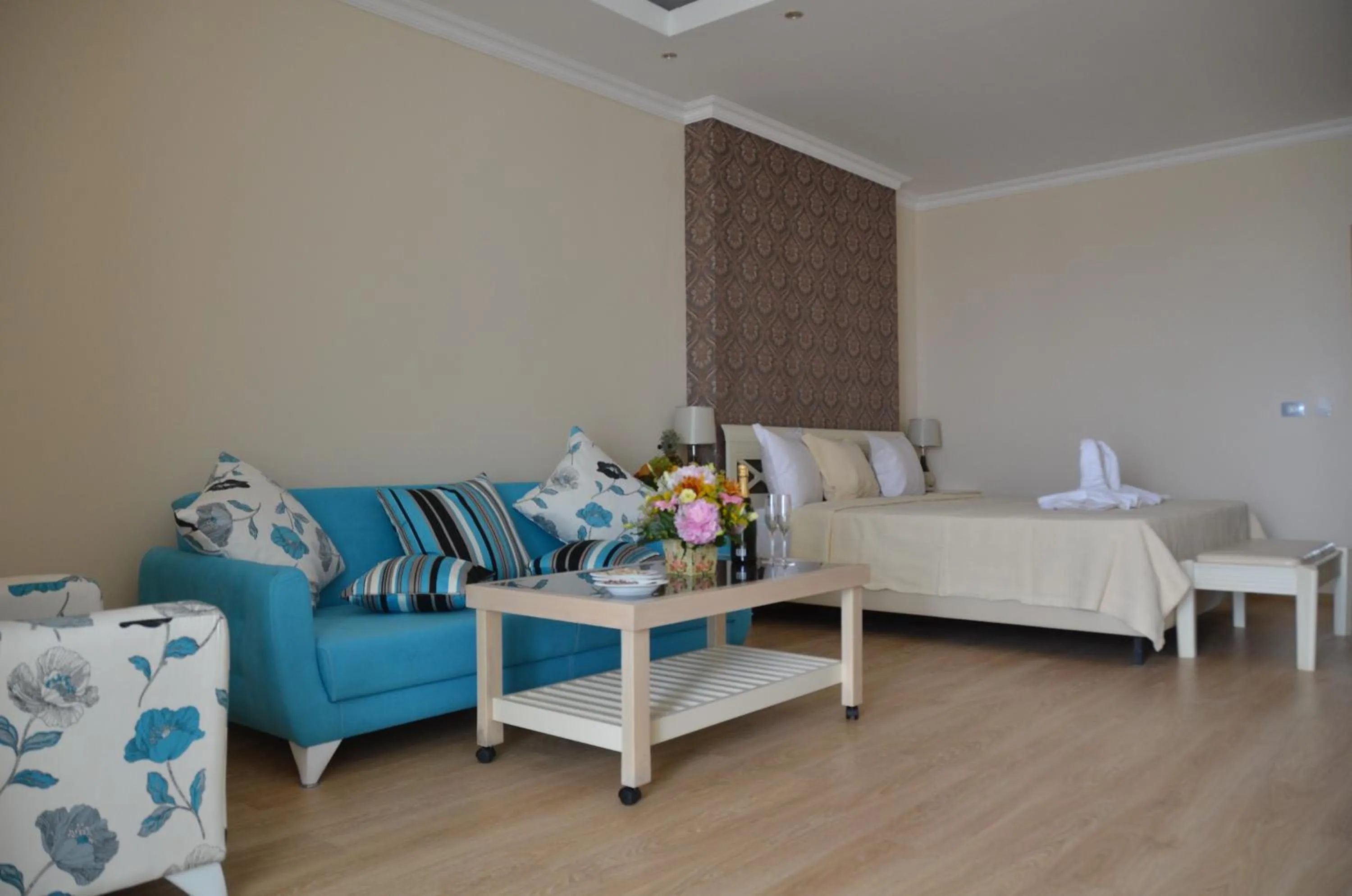 Photo of the whole room, Bed in Phoenicia Luxury Hotel