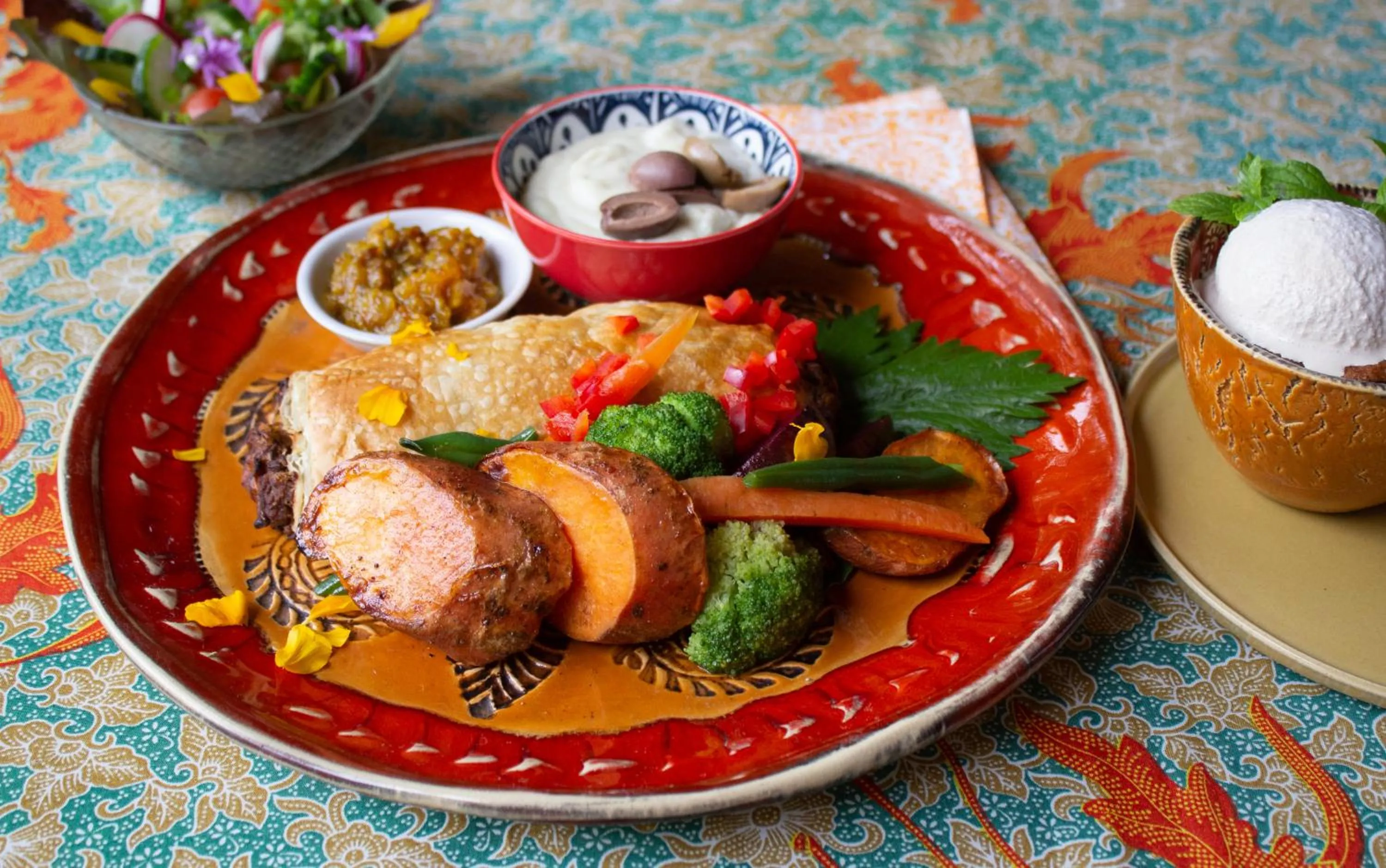 Restaurant/places to eat in Old Joe's Kaia