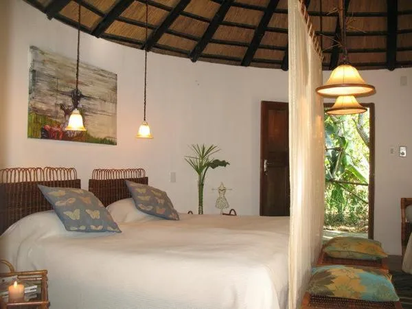 Property building, Bed in Old Joe's Kaia