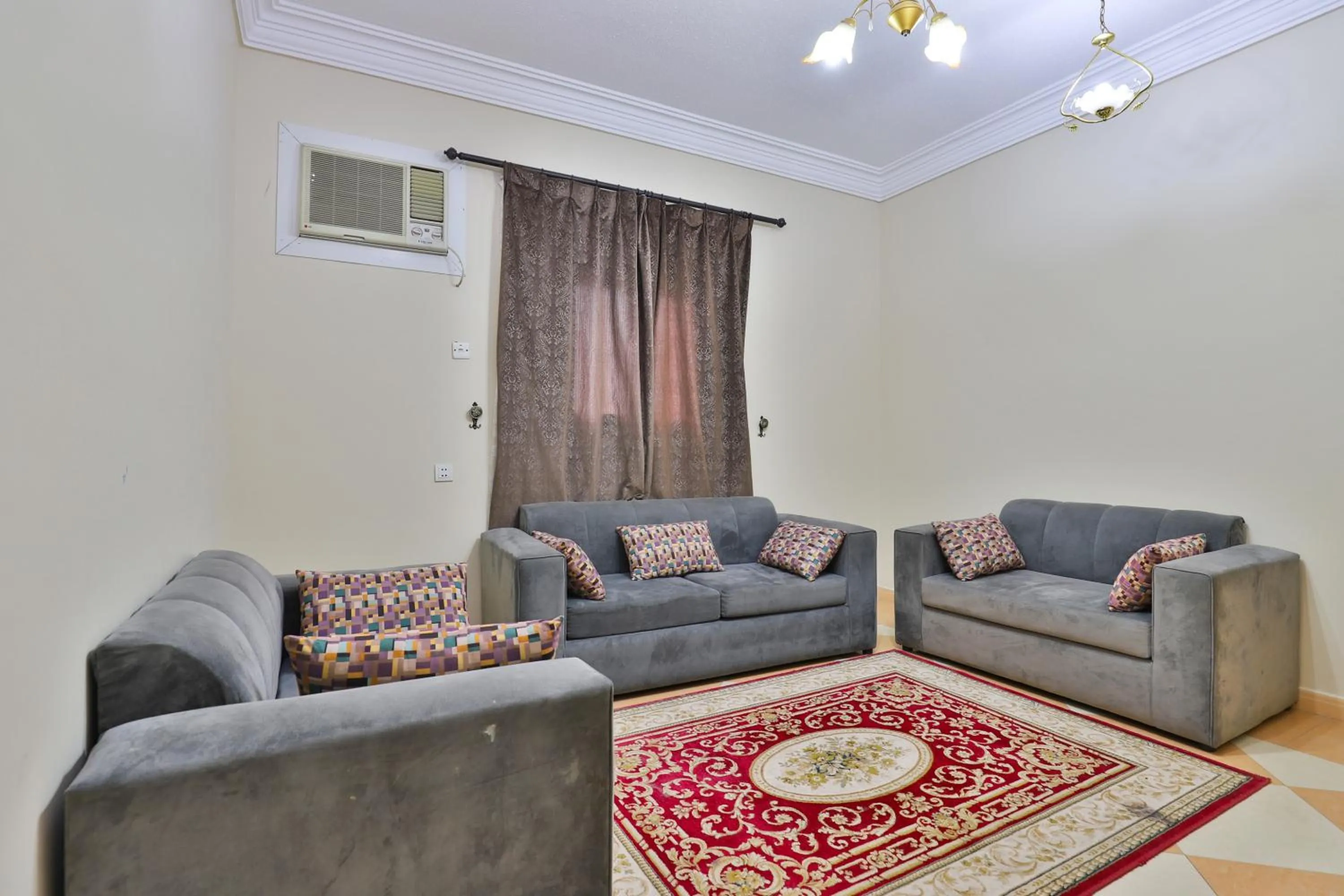 Living room, Seating Area in OYO 369 Arwa Alqosor