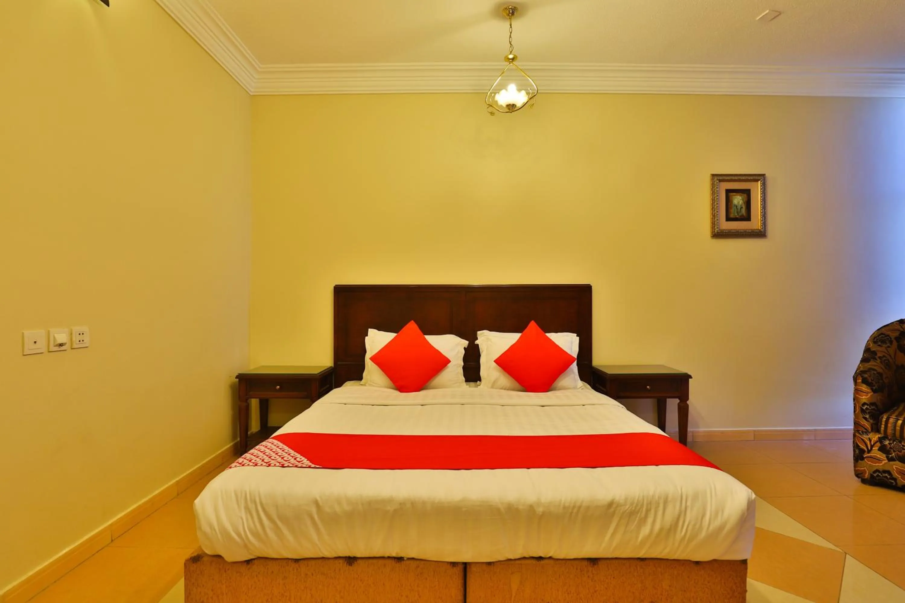 Photo of the whole room in OYO 369 Arwa Alqosor