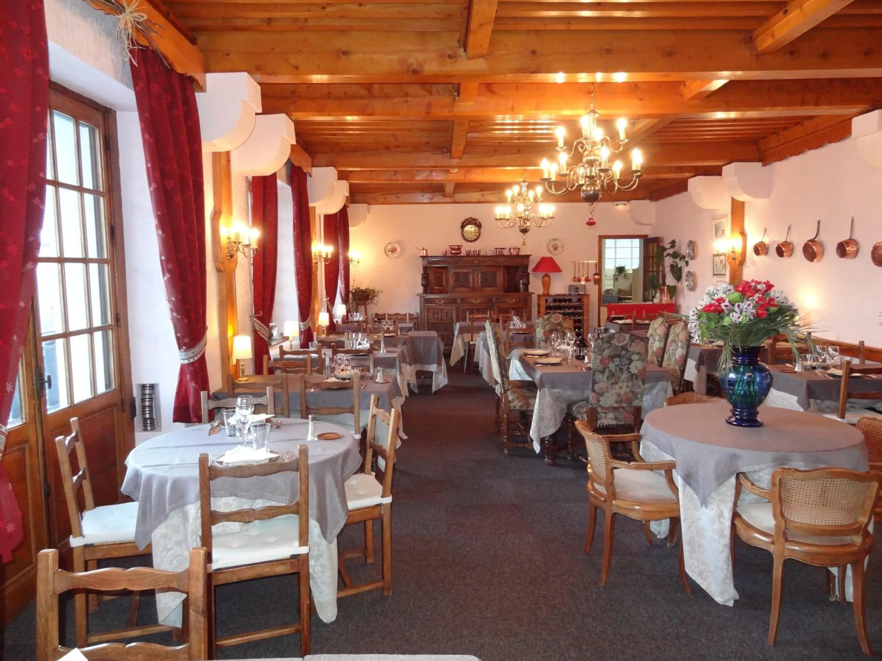 Restaurant/places to eat in Hotel Christiania