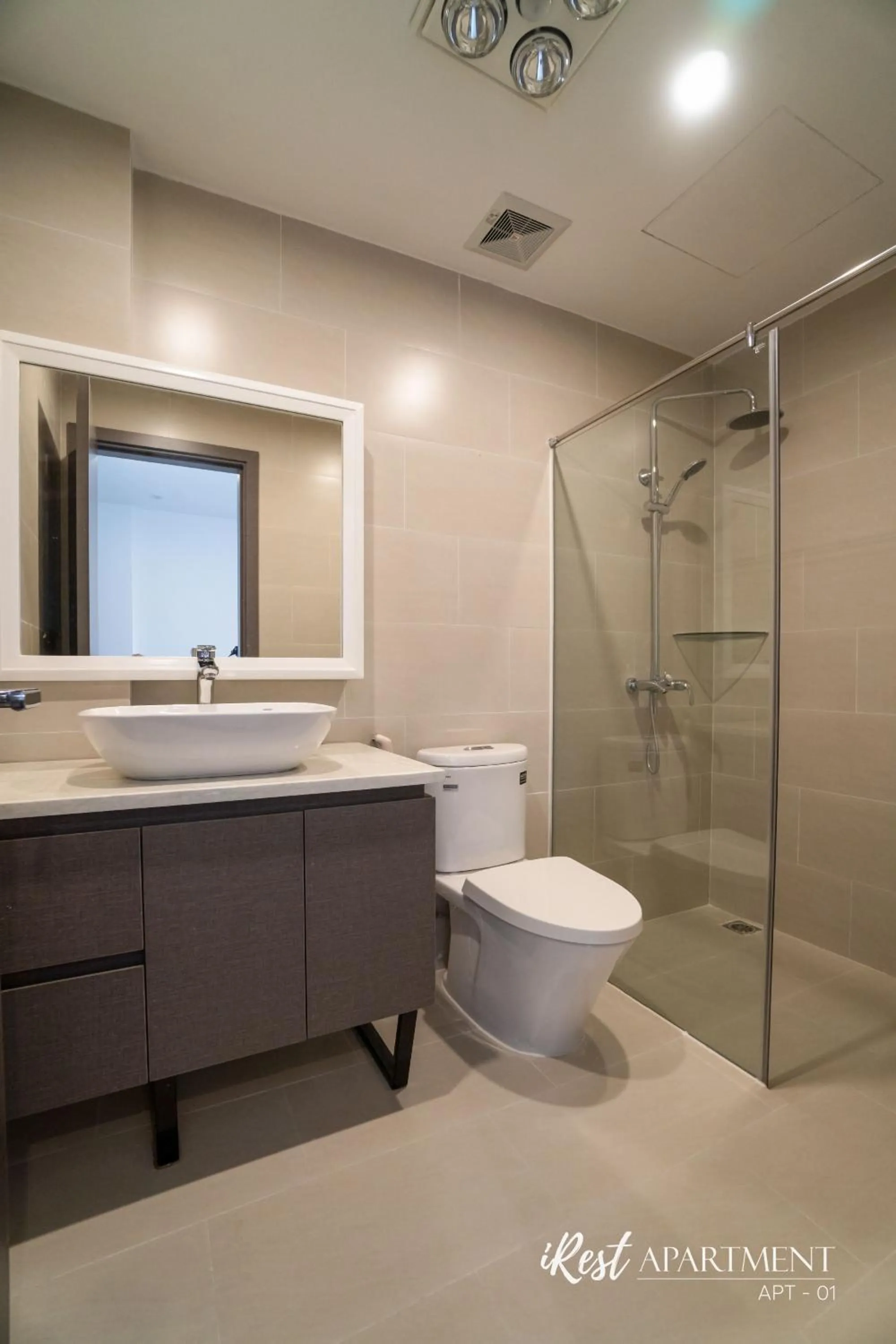 Bathroom in iRest Apartment Vinh Yen