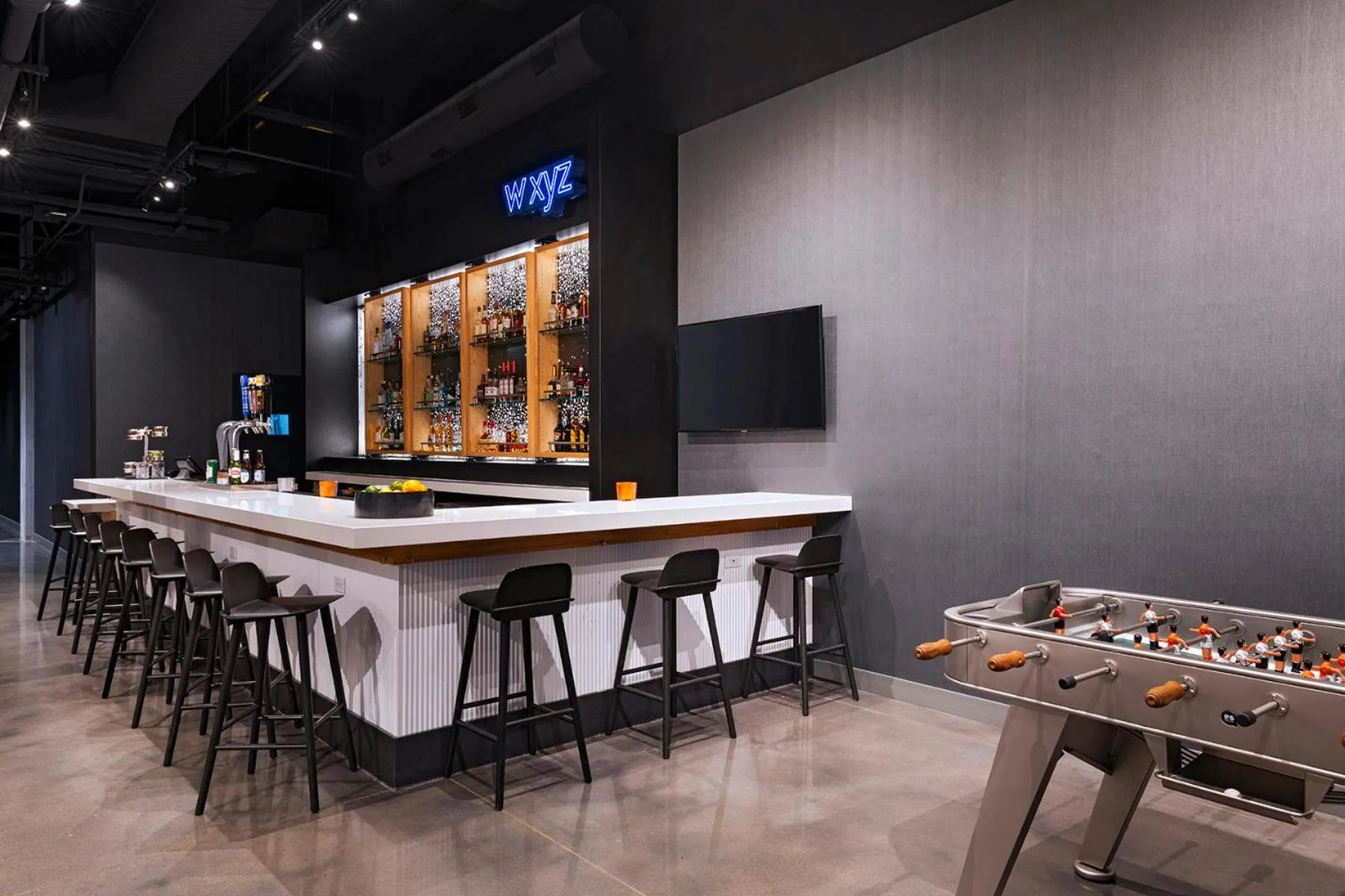 Lounge or bar in Aloft Omaha West