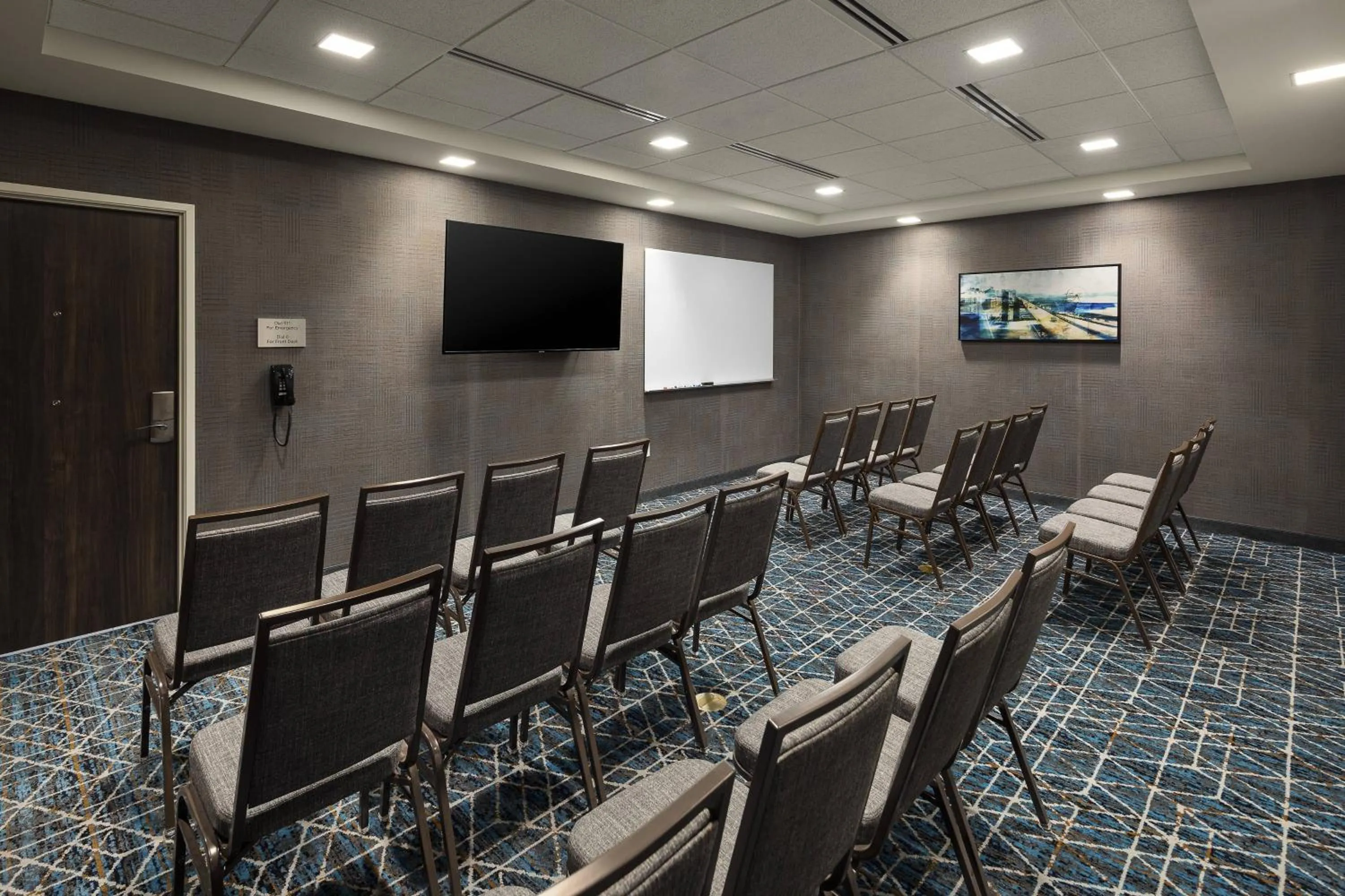 Meeting/conference room in Courtyard by Marriott Seattle Northgate
