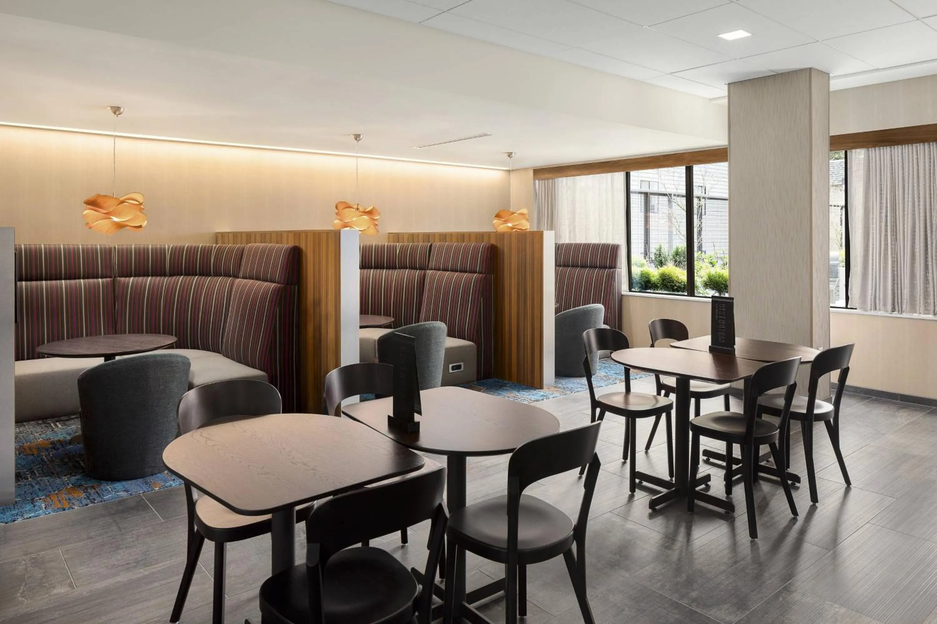 Lobby or reception in Courtyard by Marriott Seattle Northgate