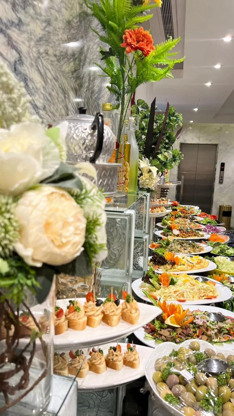 Food and drinks in Maysan Al Mashaer Hotel