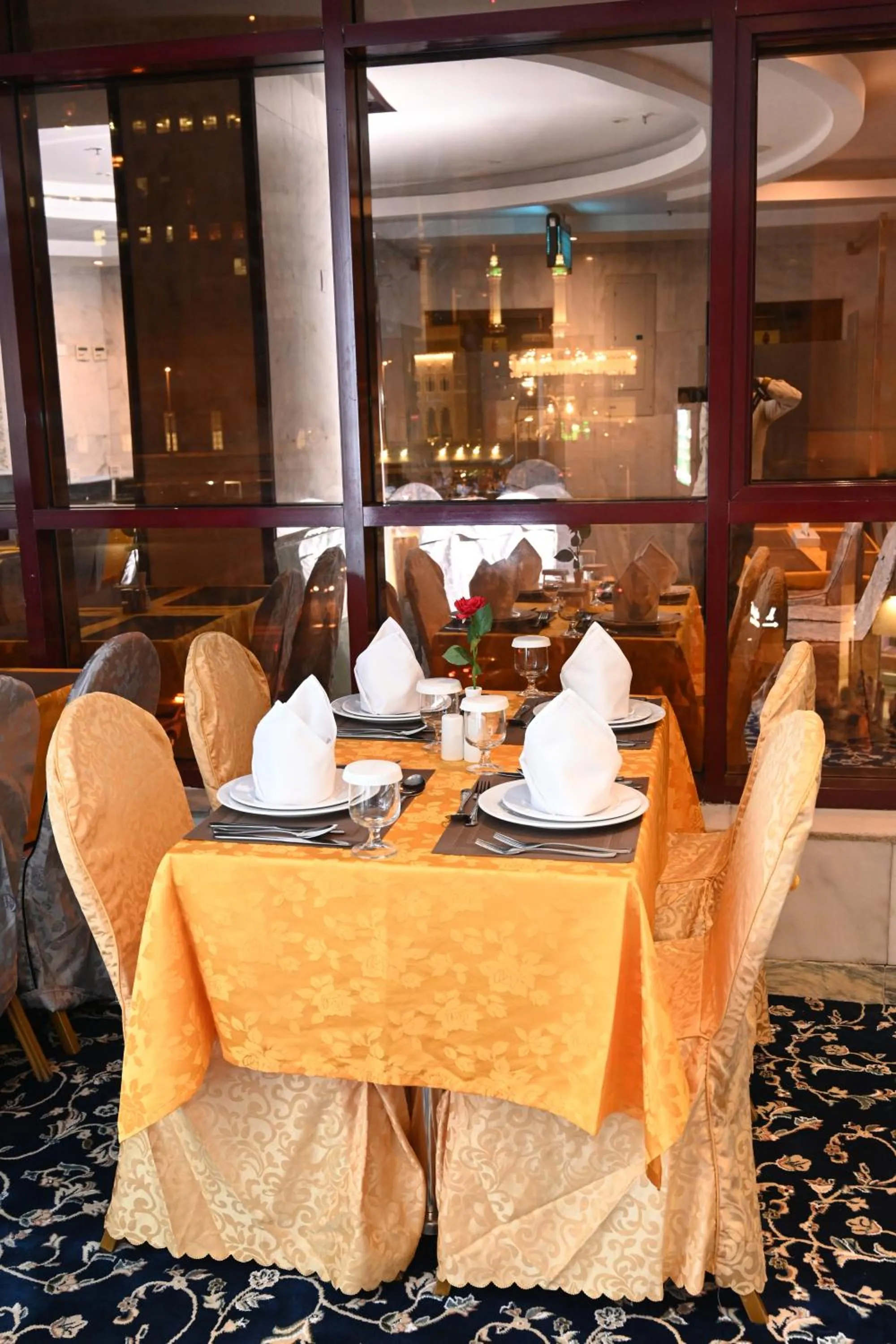 Restaurant/places to eat in Maysan Al Mashaer Hotel