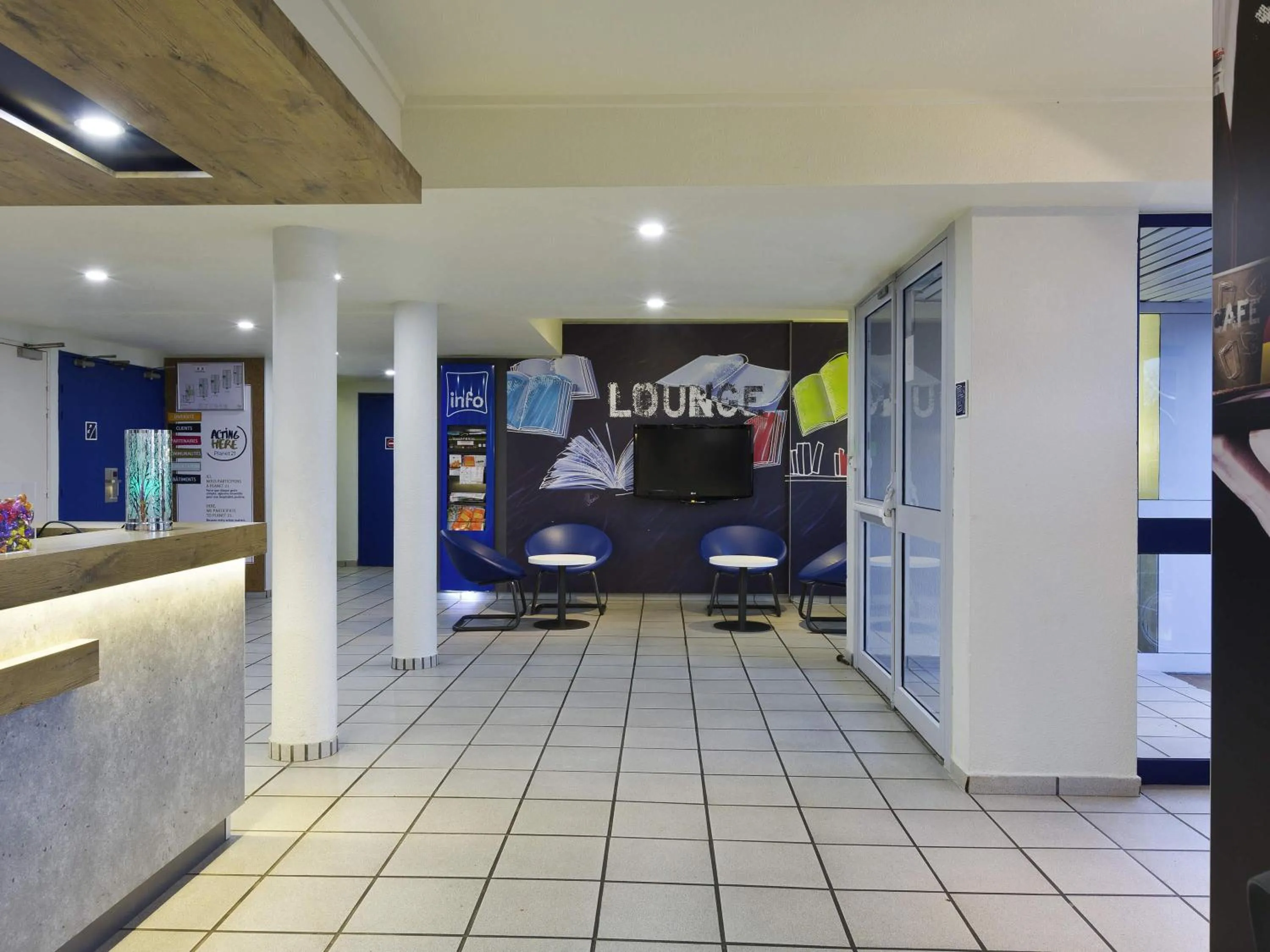 Property building in ibis budget Chilly-Mazarin Les Champarts