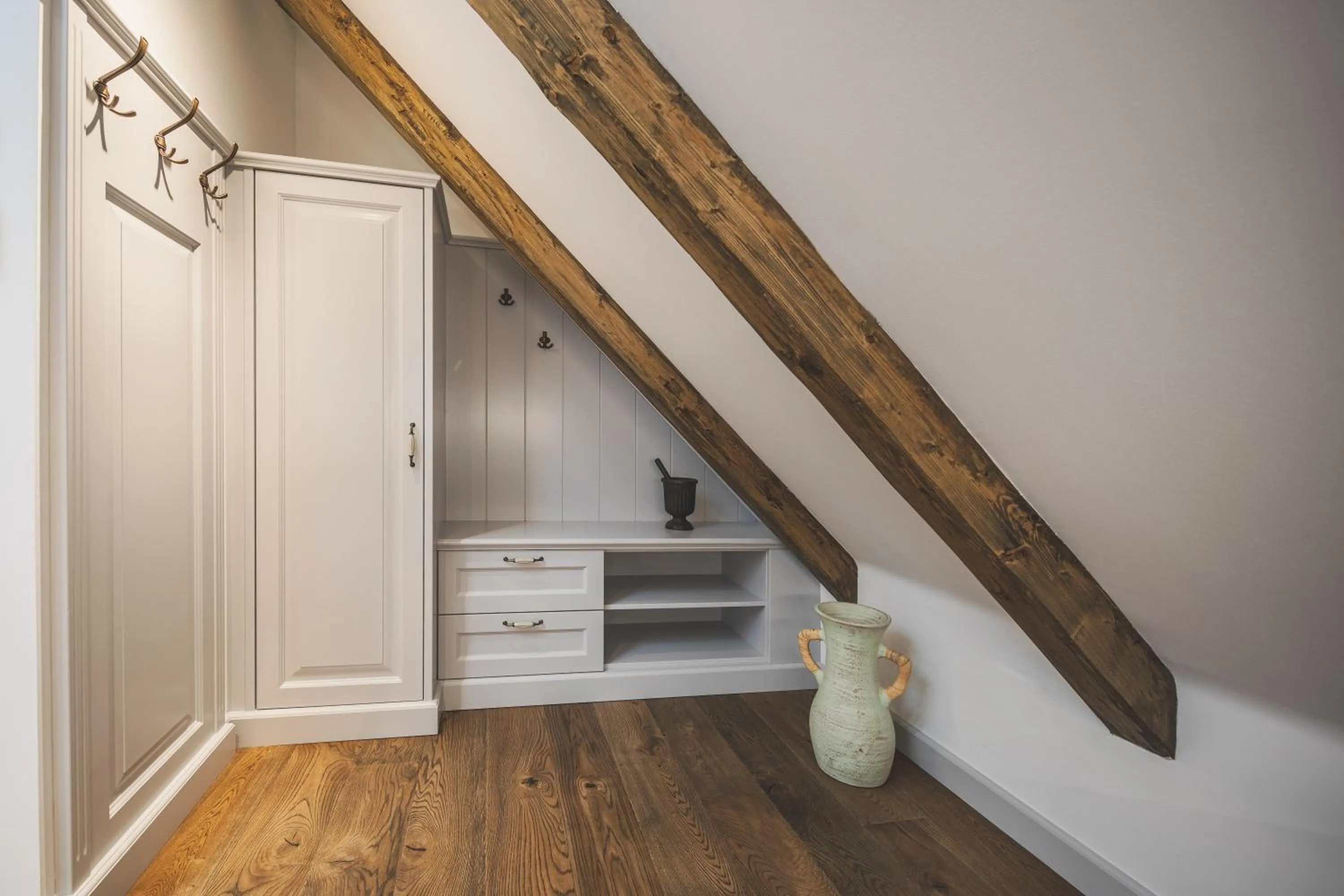 wardrobe in Apartmány Šupina