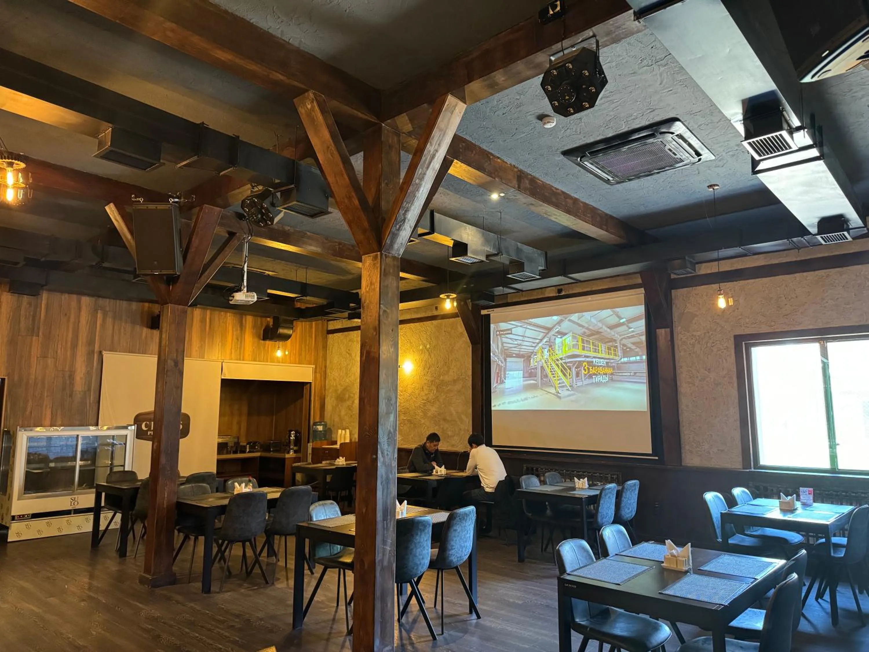 Restaurant/places to eat in SULO Atyrau Hotel