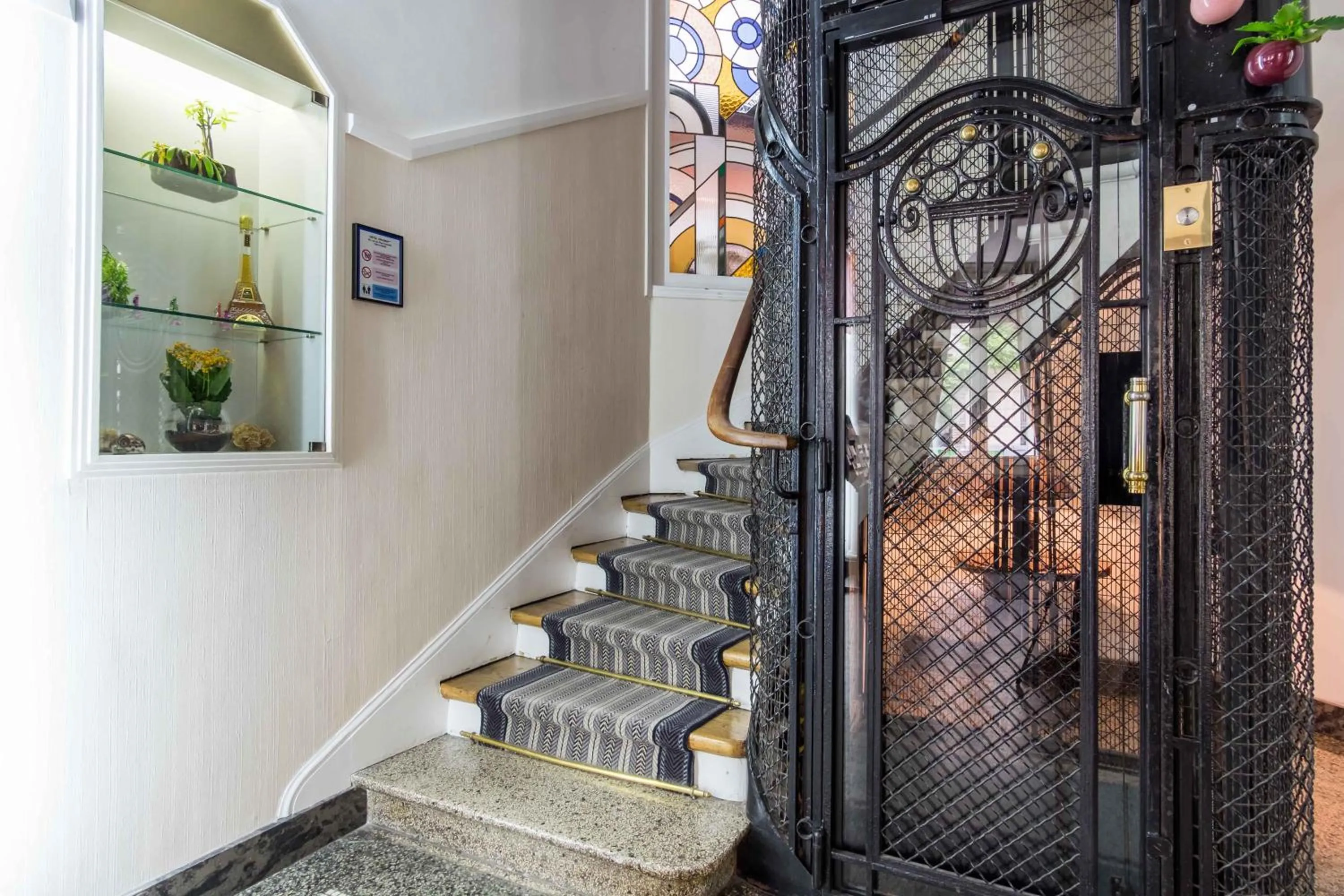 Lobby or reception in Virgina