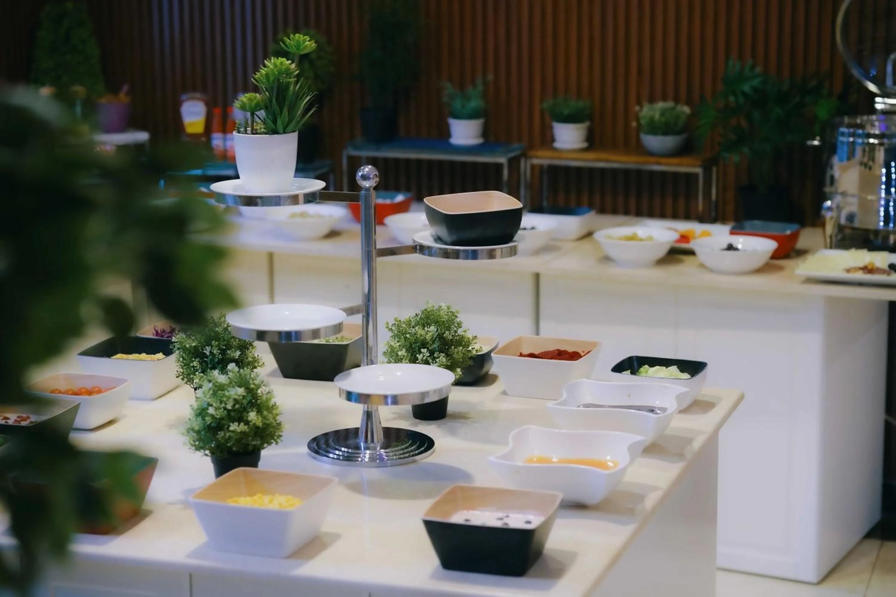 Buffet breakfast in Nour Althuria Hotel - Elaf Almaqam