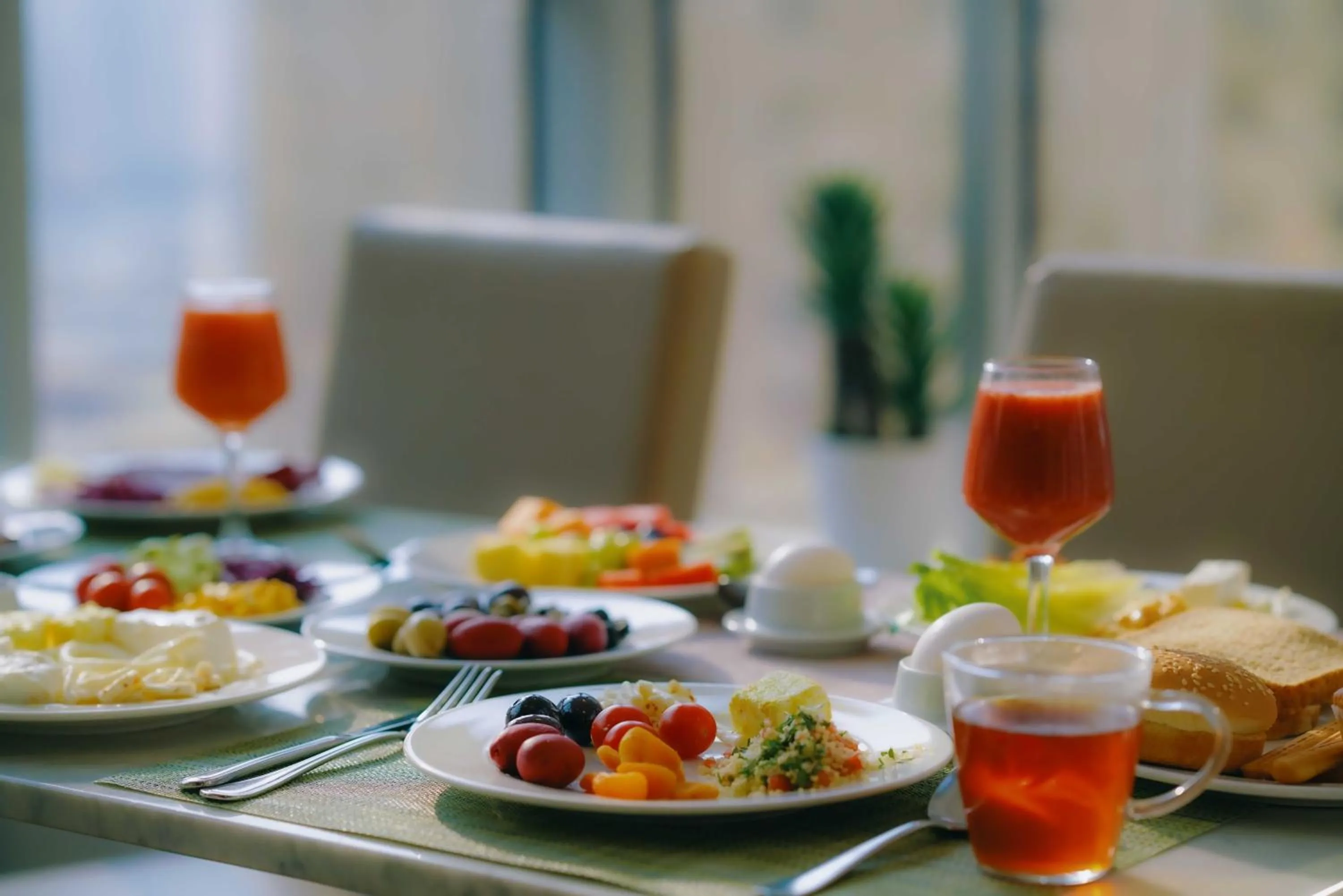 Breakfast in Nour Althuria Hotel - Elaf Almaqam