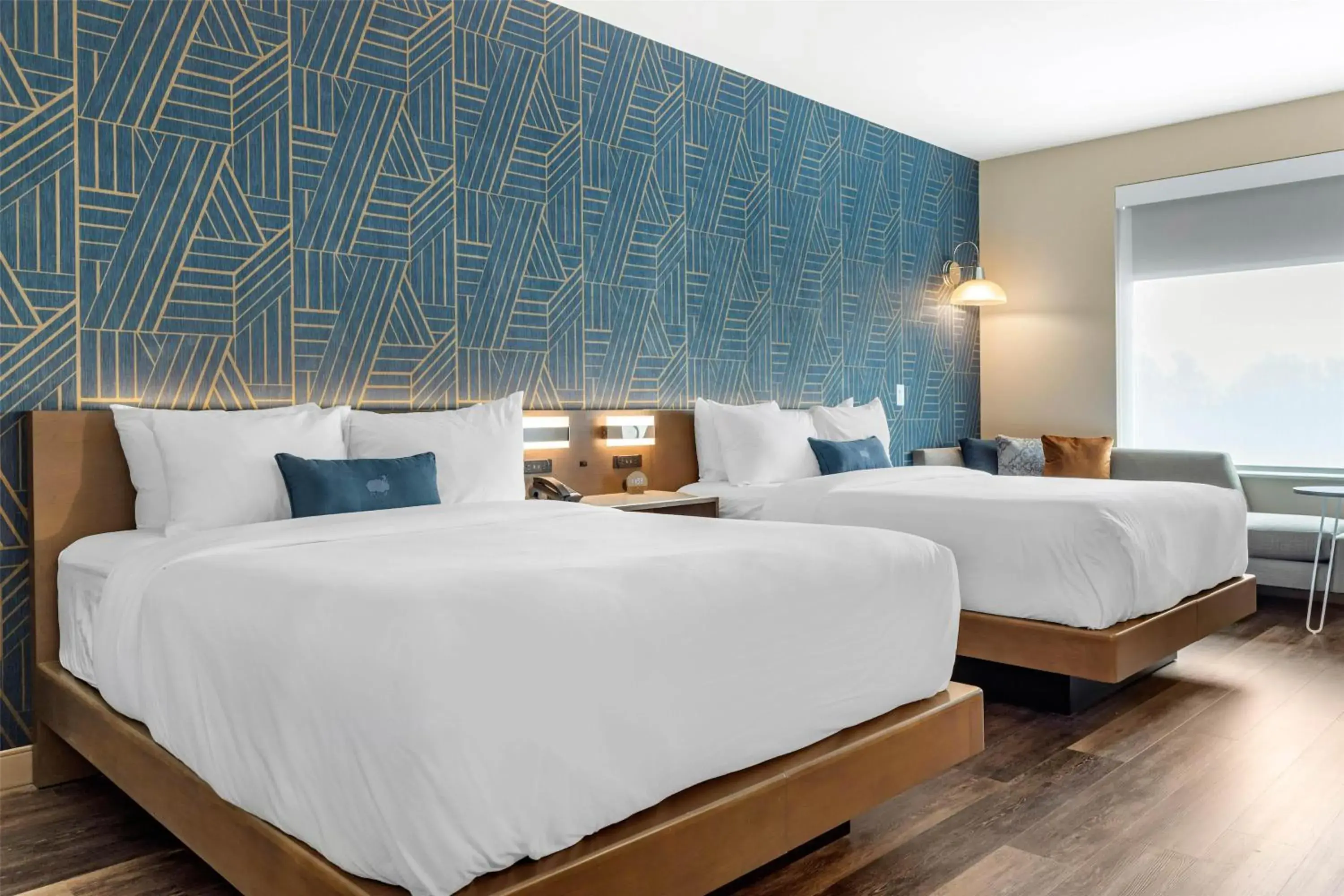 Queen Room with Two Queen Beds with Bath Tub in DoubleTree by Hilton Summerville Nexton Queen Room with Two Queen Beds with Bath Tub in DoubleTree by Hilton Summerville Nexton