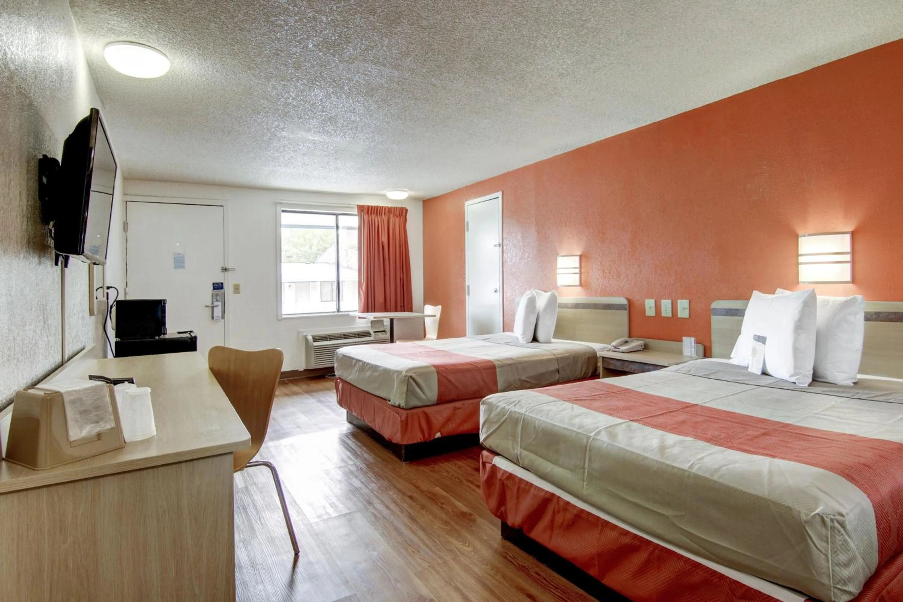 Bedroom, Bed in Motel 6-Union City, GA - Atlanta Airport