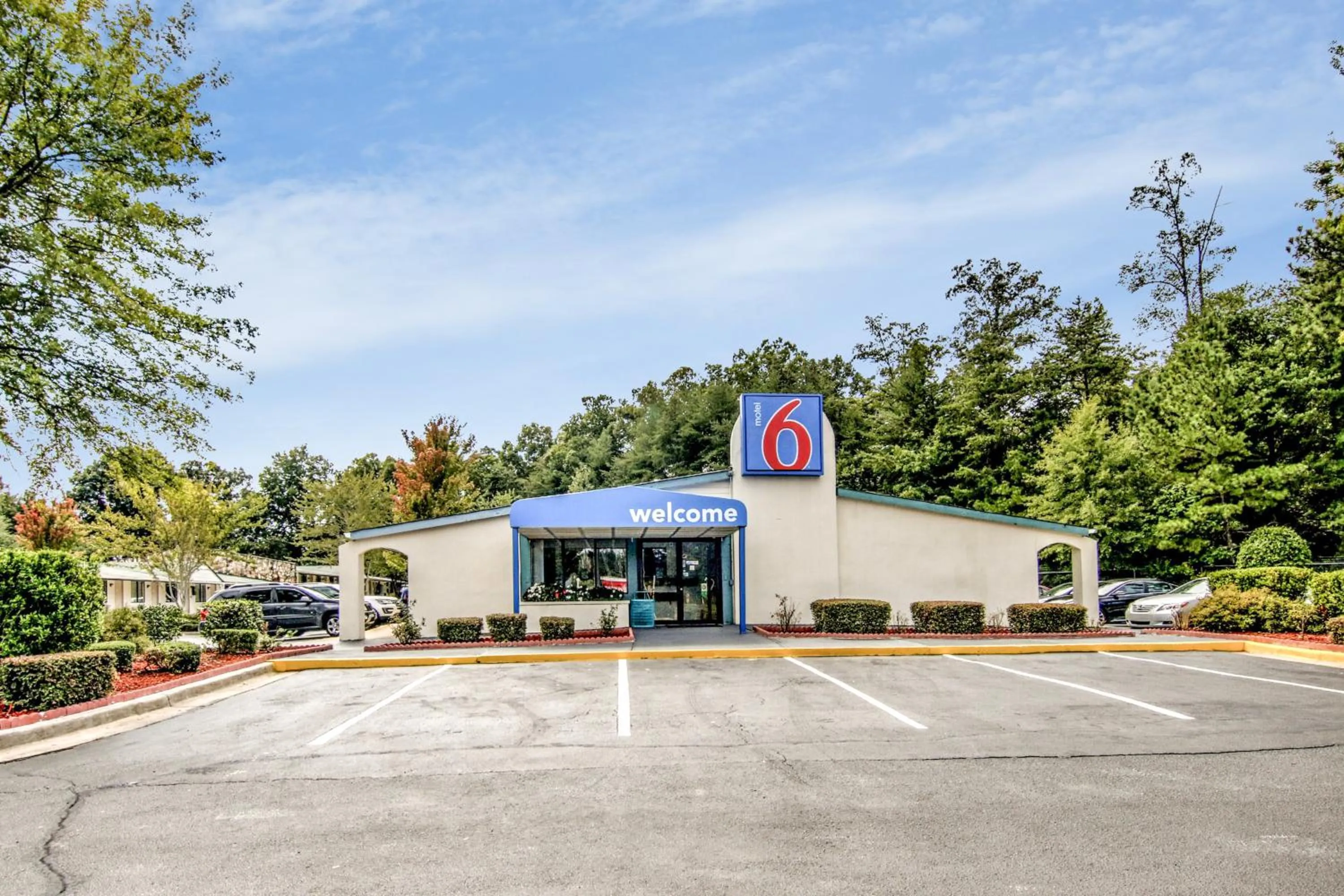 Facade/entrance in Motel 6-Union City, GA - Atlanta Airport