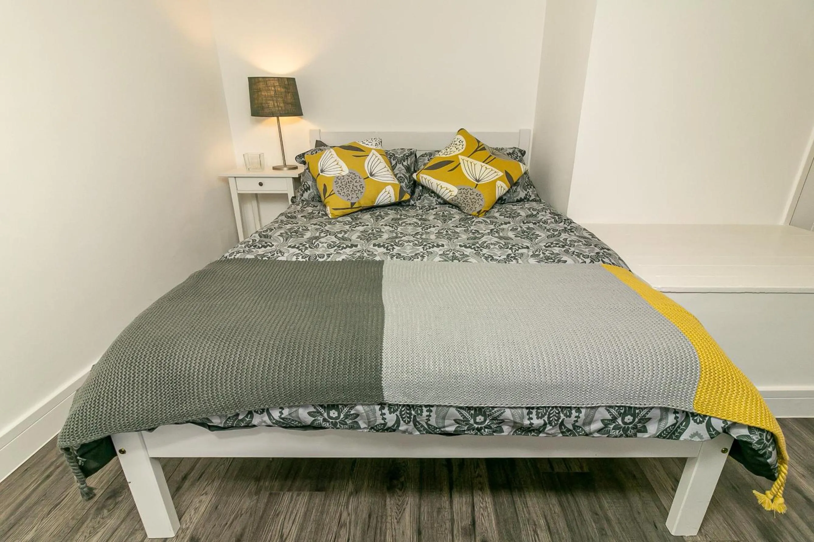 Bedroom, Bed in Denby Lodge