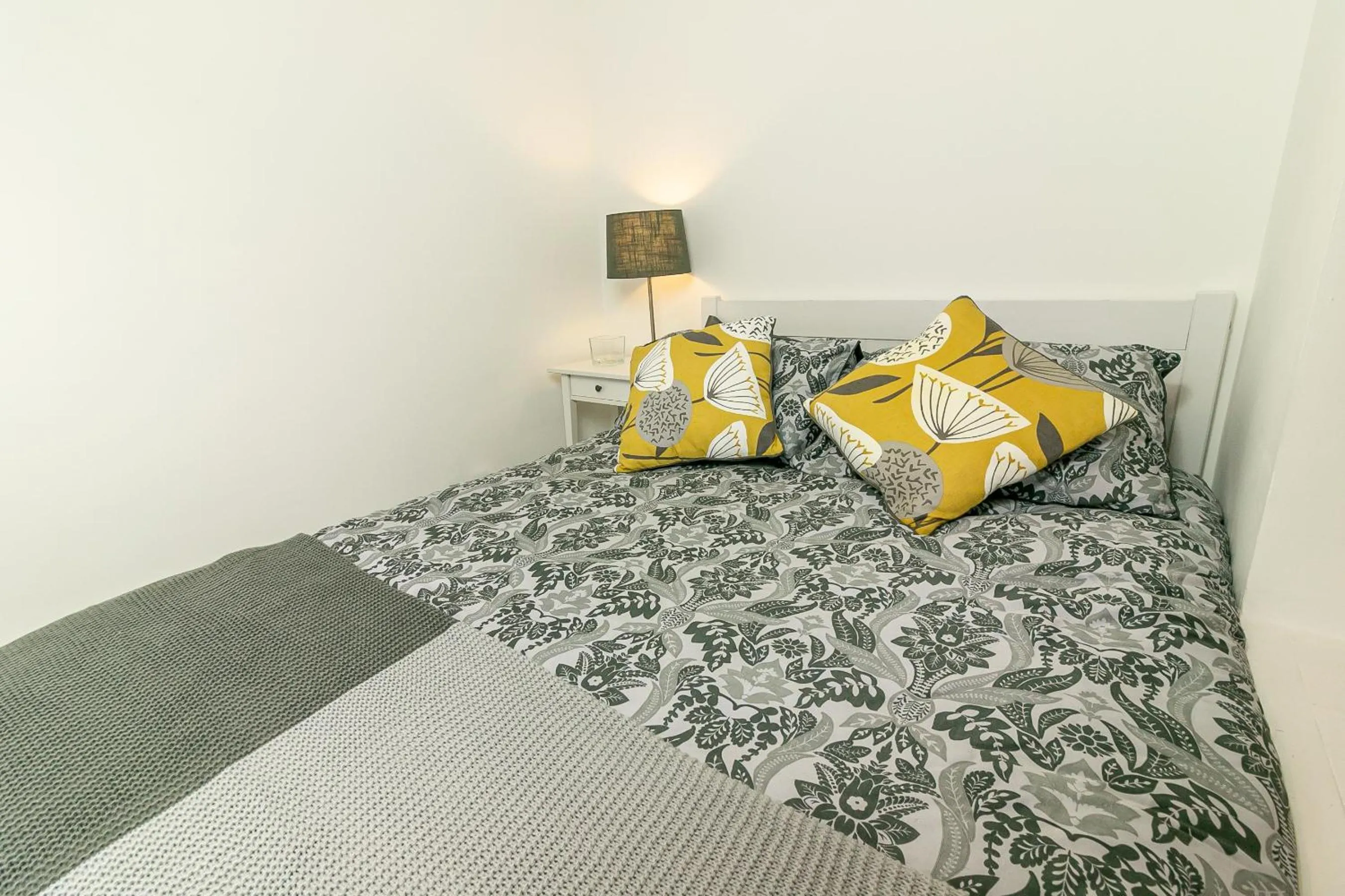 Bedroom, Bed in Denby Lodge