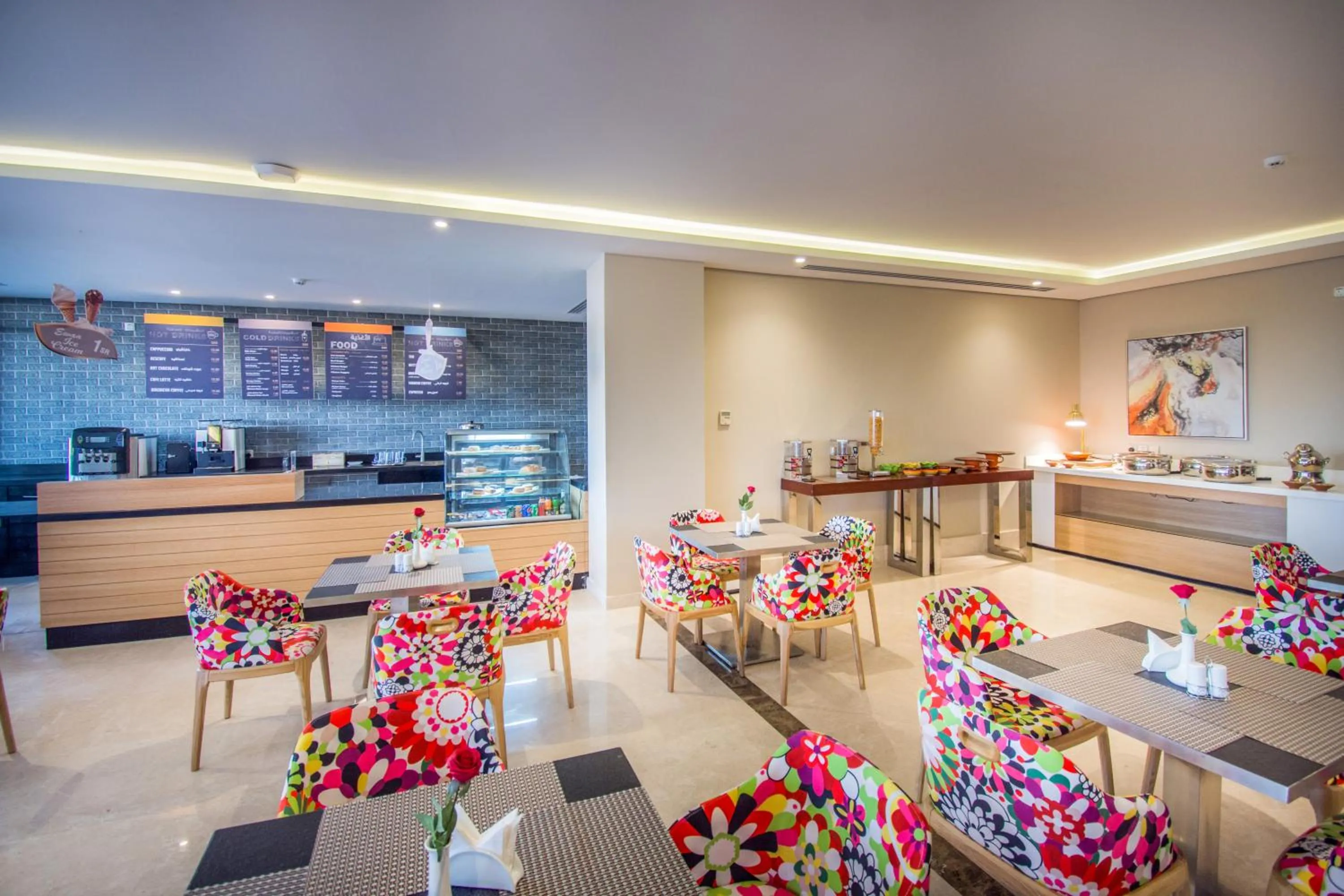 Restaurant/places to eat in Ewaa Express Hotel - Gaber