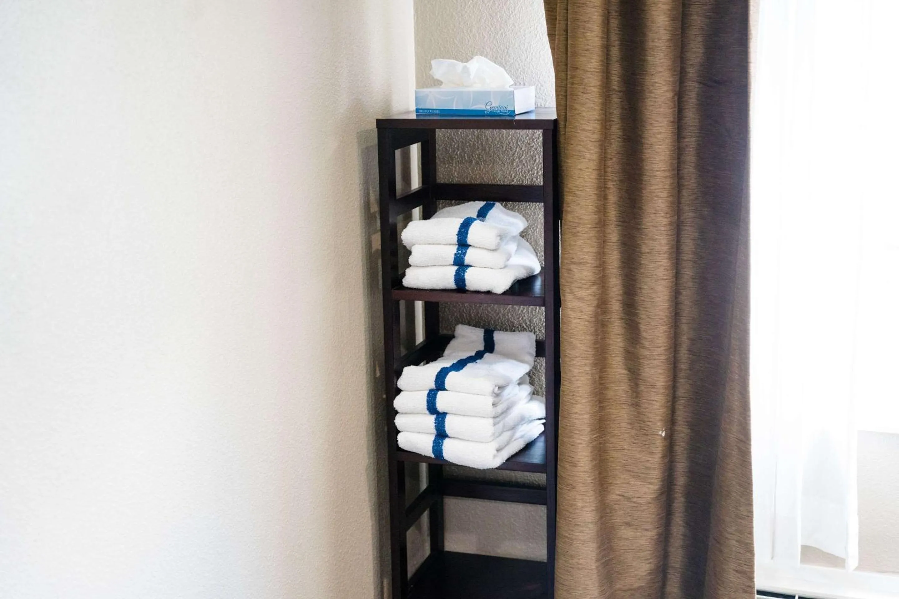 Fitness centre/facilities, Bed in Sleep Inn & Suites West Knoxville